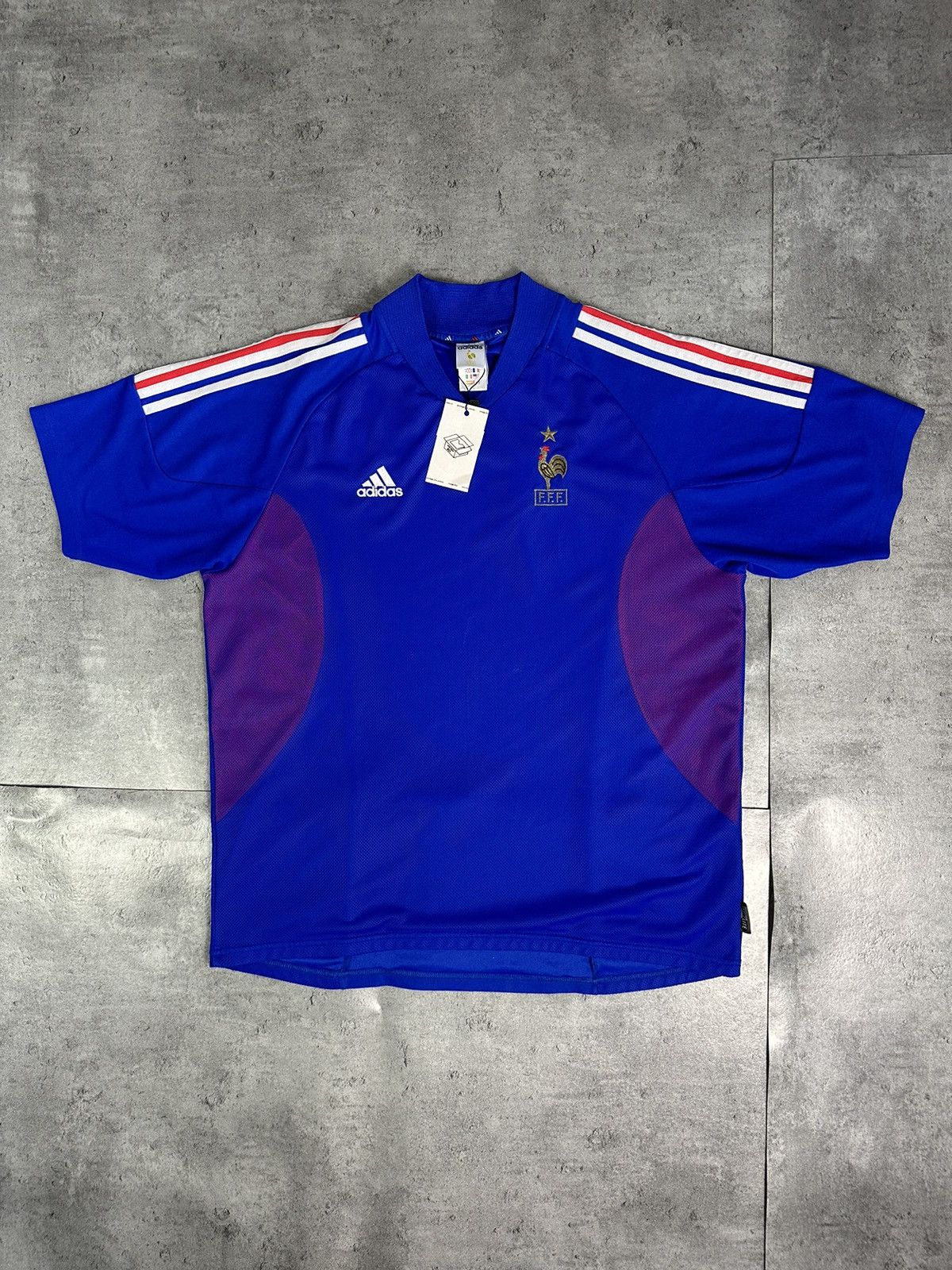 Adidas × Vintage France 2002 Home Kit Adidas Djorkaef retrokit Size US XL / EU 56 / 4 - 1 Thumbnail