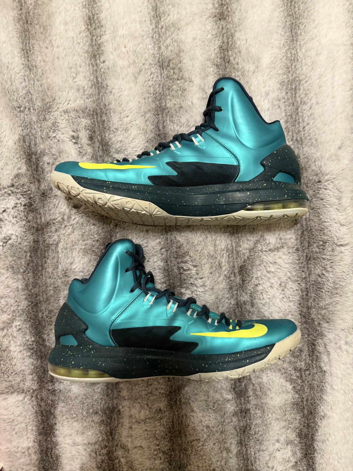 Nike Nike KD 5 ‘Hulk’ Size US 11 / EU 44 - 2 Thumbnail