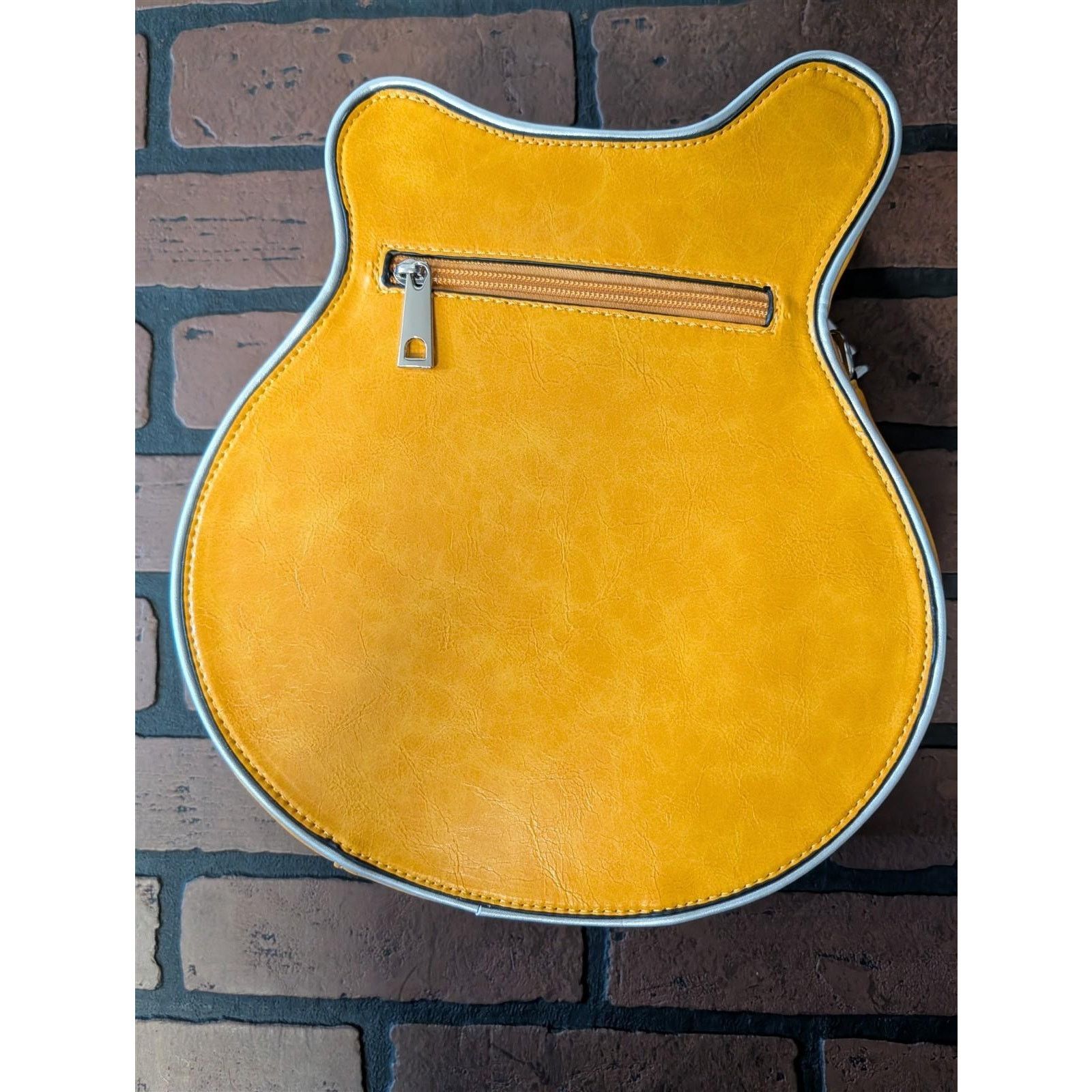 The Unbranded Brand Guitar Shaped Crossbody Bag / Purse / Handbag for Women~New~ Size ONE SIZE - 16 Thumbnail