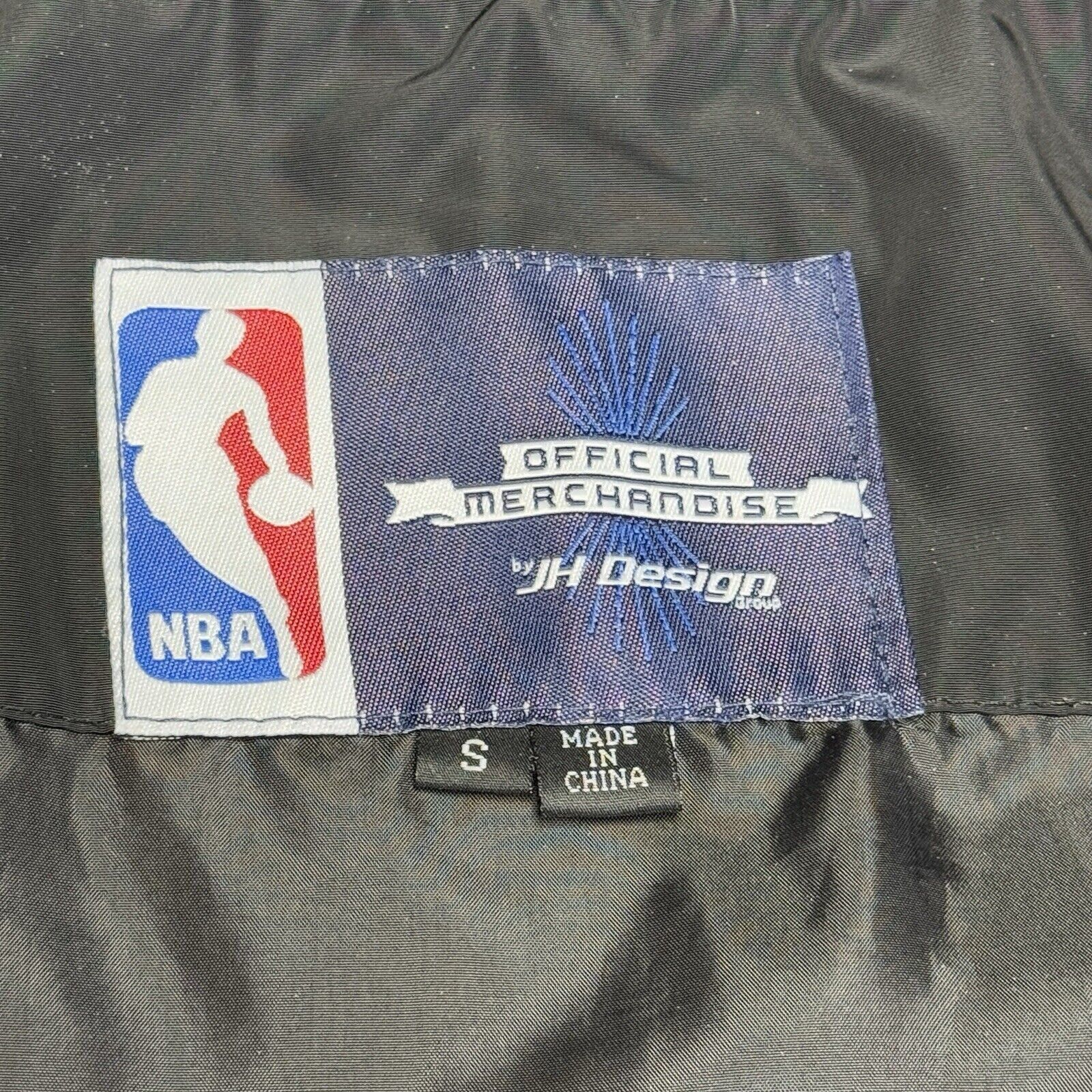 JH Design Phoenix Suns Jacket JH Design NBA Black Bomber Full Zip Size US S / EU 44-46 / 1 - 9 Thumbnail