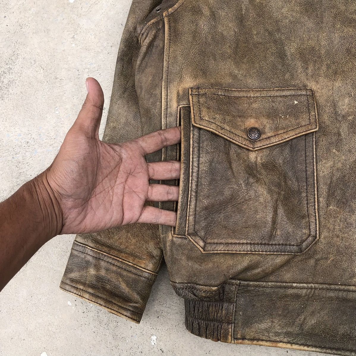 Vintage Vintage 80s Real Leather cowhide A2 Flight Bomber Jacket Size US L / EU 52-54 / 3 - 5 Thumbnail