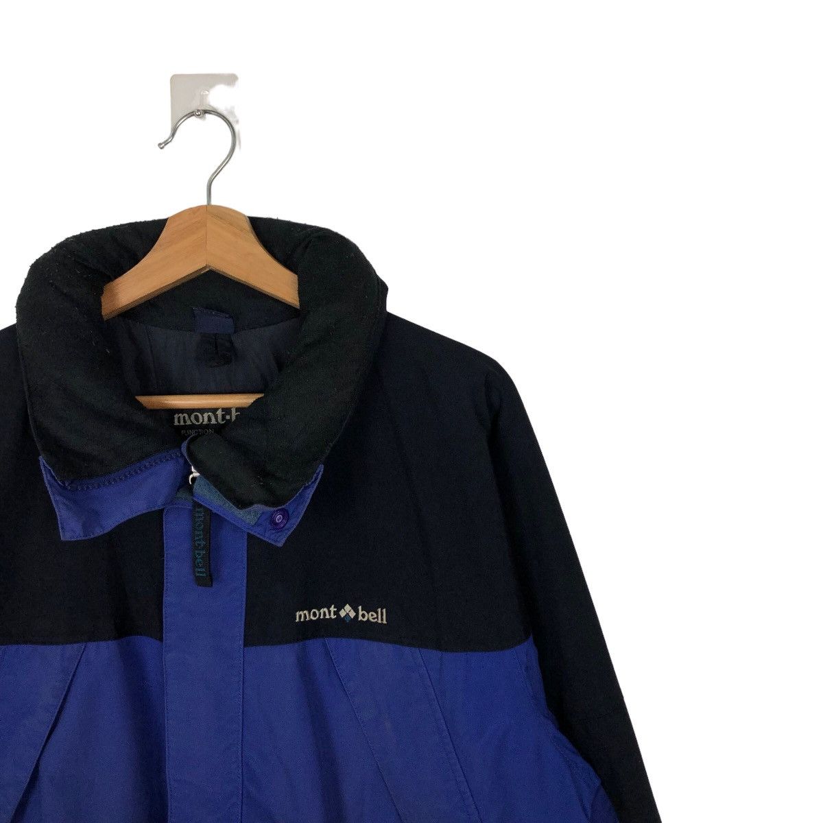 Goretex VINTAGE SURVIVAL JACKET MONT-BELL GORE-TEX WATERPROOF Size US M / EU 48-50 / 2 - 5 Thumbnail
