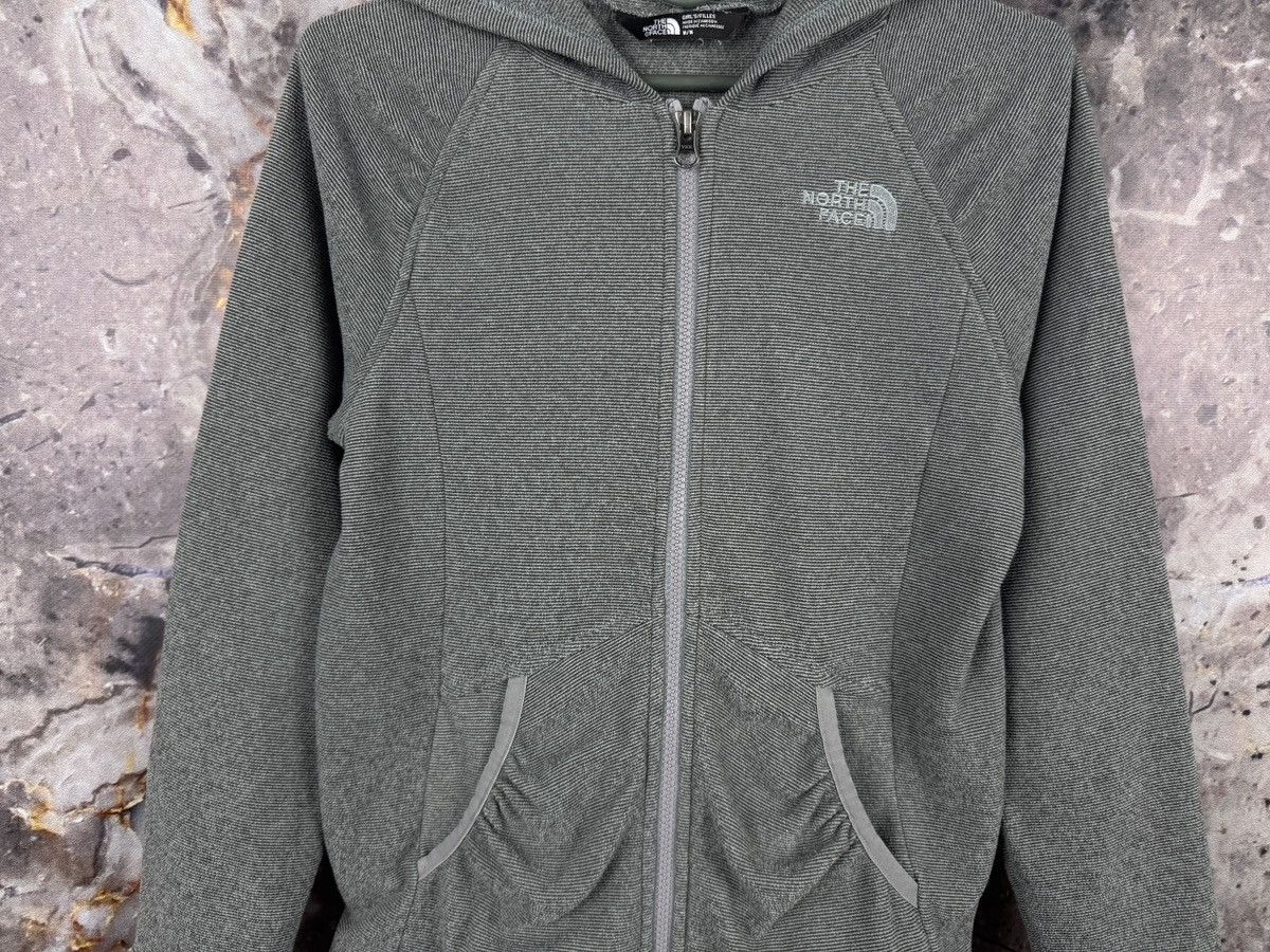 The North Face Women’s The North Face Fleece Jacket Hiking Size Medium Size M / US 6-8 / IT 42-44 - 3 Thumbnail