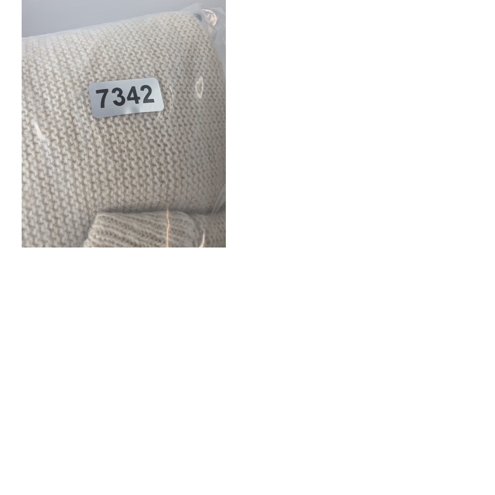 Izod VINTAGE IZOD Sweater Mens M Made in USA V-Neck Beige Golf Preppy Pullover Size US M / EU 48-50 / 2 - 9 Thumbnail