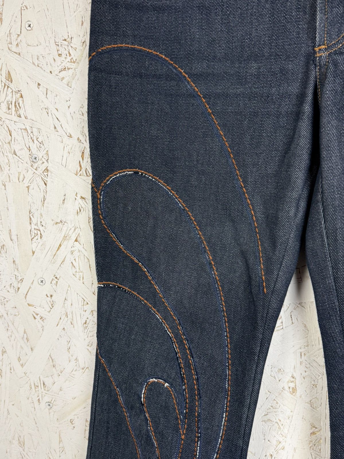 Dolce & Gabbana Dolce & Gabbana SS2002 Butterfly Denim Flared Jeans 28/42 Size 28" / US 6 / IT 42 - 2 Thumbnail