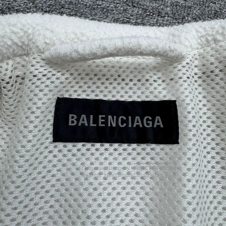 Balenciaga Balenciaga Double Hook Embroidery Fleece Jacket Size US S / EU 44-46 / 1 - 2 Thumbnail