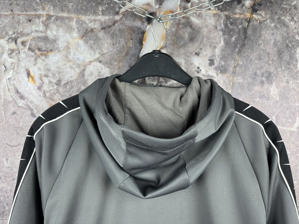 Nike Nike Repeat Swoosh Full Zip Hoodie Grey Black Track Jacket Size US M / EU 48-50 / 2 - 13 Thumbnail