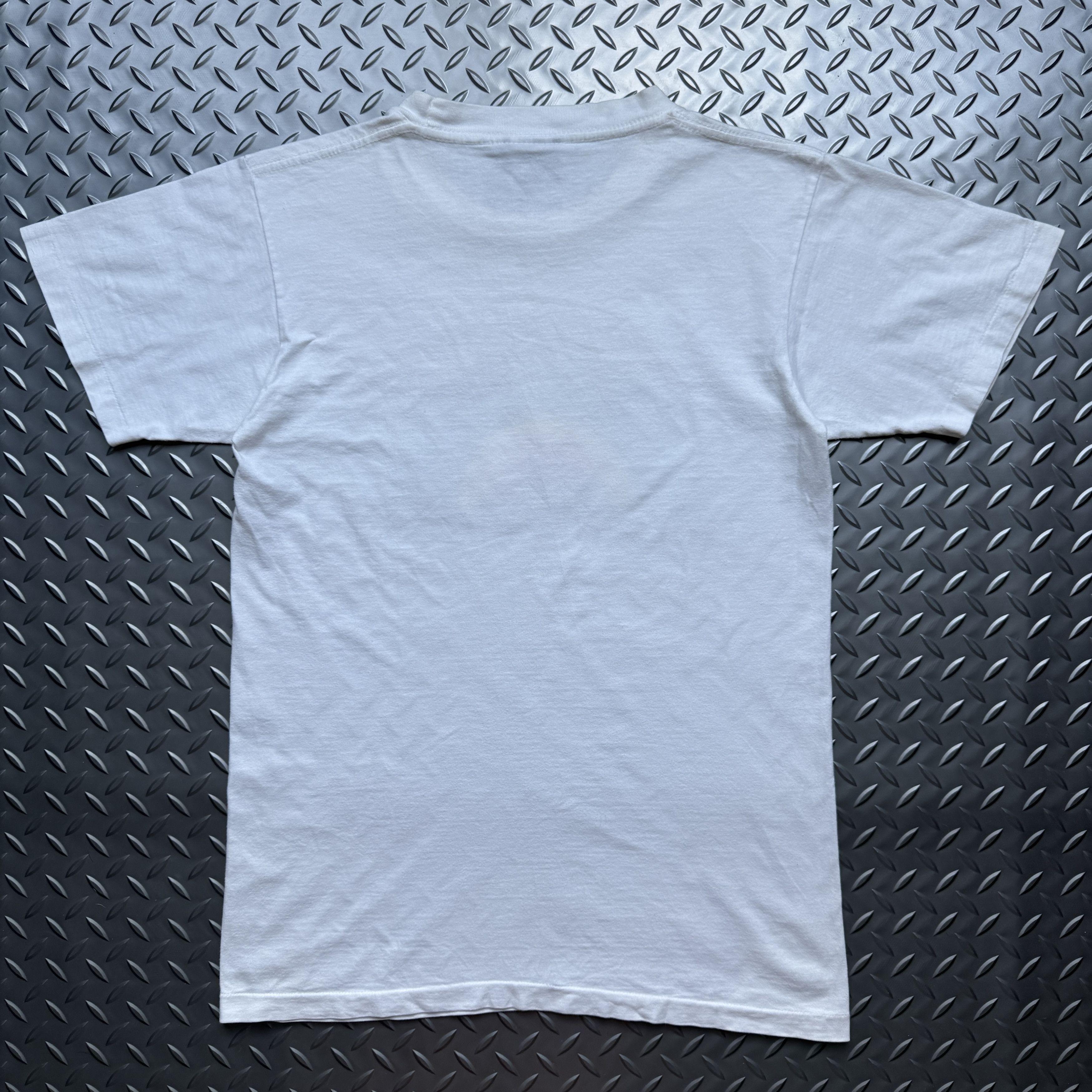 Band Tees Vintage Deftones Rainbow 90s T-Shirt Size US S / EU 44-46 / 1 - 10 Thumbnail