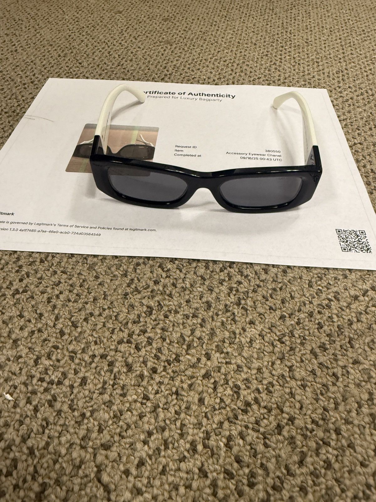 Chanel Chanel Black & White Sunglasses Size ONE SIZE - 2 Thumbnail