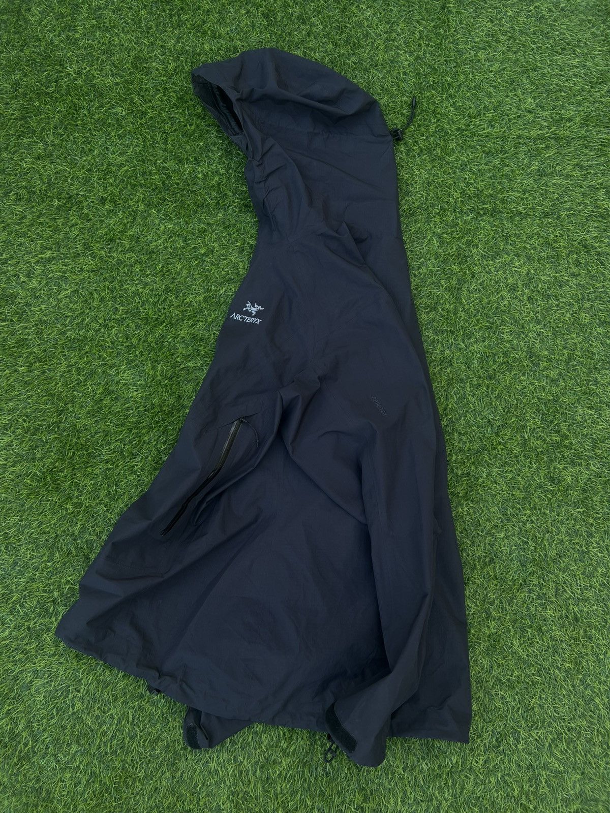 Arc'teryx vintage Arc’teryx Gore-Tex shell jacket Size XL / US 12-14 / IT 48-50 - 1 Thumbnail