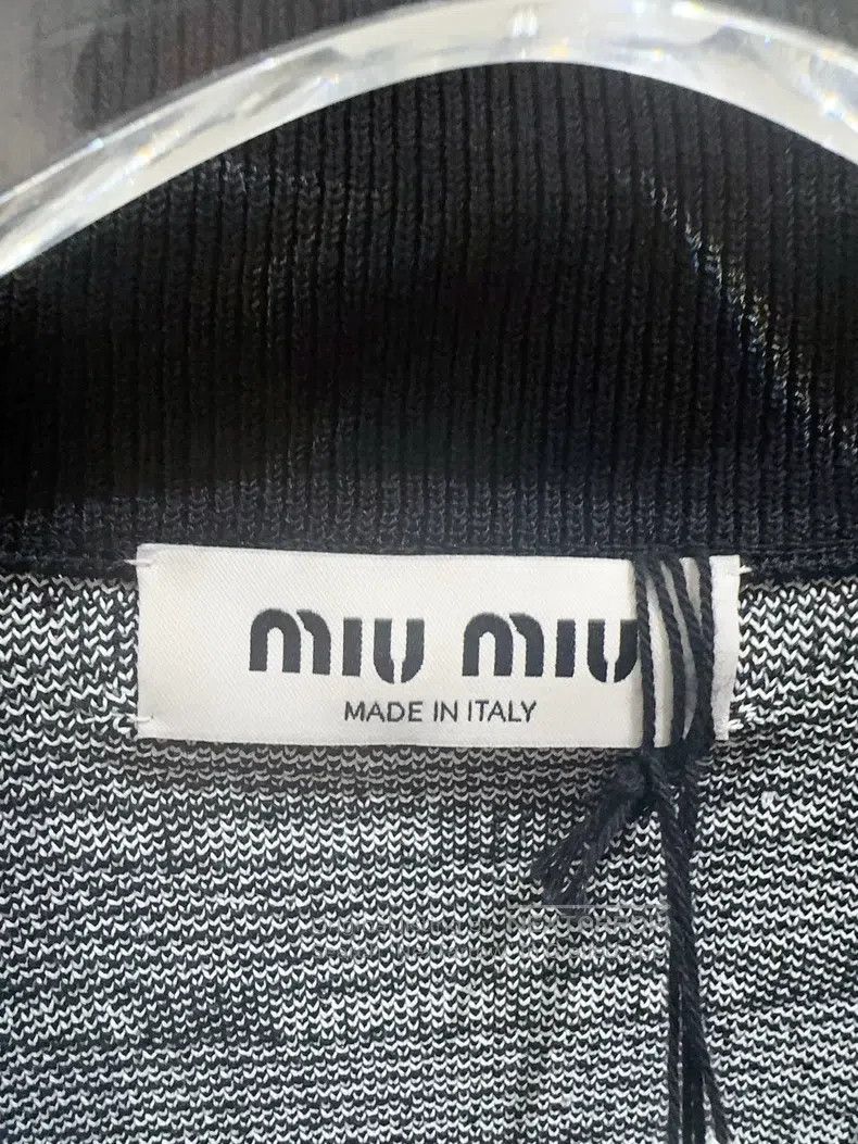 Miu Miu Miu Miu 38 Full logo cardigan Size S / US 4 / IT 40 - 2 Thumbnail