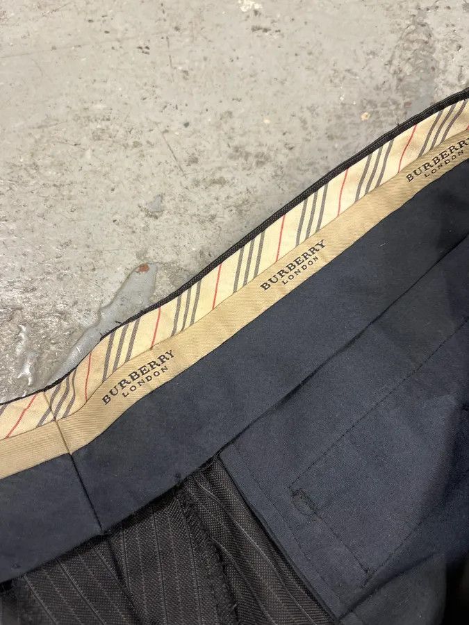 Burberry Burberry Black Elegant Pants Suit Size US 33 - 8 Thumbnail