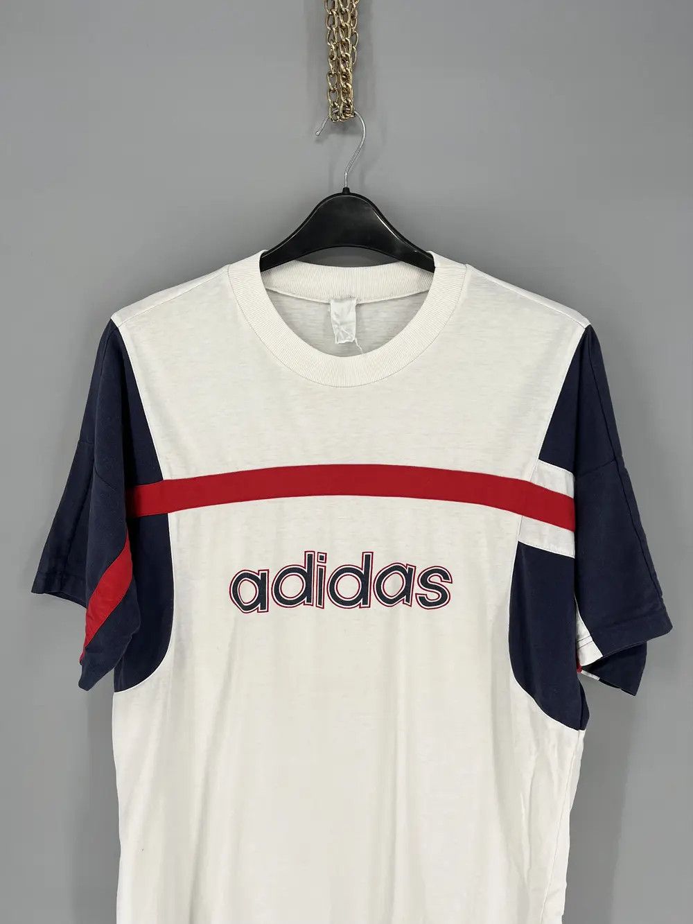 Adidas Adidas vintage T-Shirts big logo Size US XL / EU 56 / 4 - 4 Thumbnail