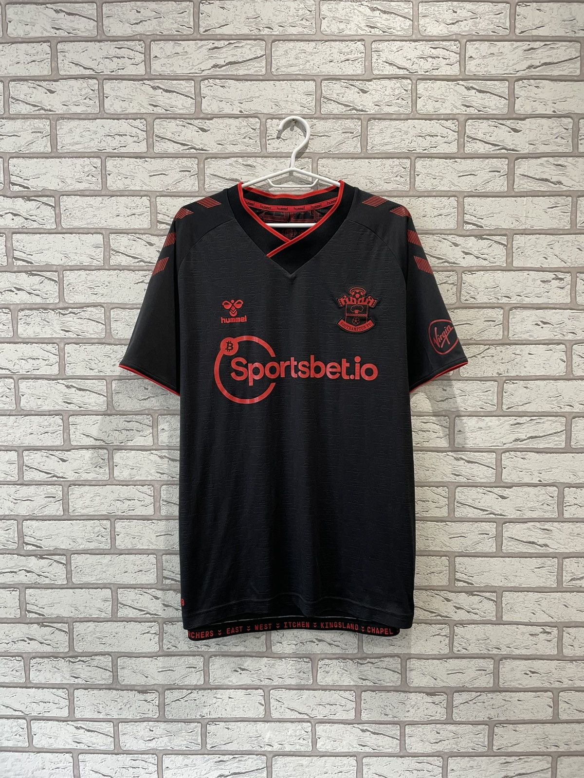 Hummel × Vintage Southampton 2021 2022 Soccer Football Jersey Shirt T Shirt Size US XL / EU 56 / 4 - 1 Thumbnail