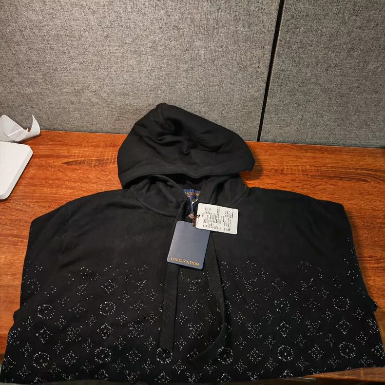 Louis Vuitton Louis Vuitton gradient logo hoodie 2501-Nextarrow Size US XL / EU 56 / 4 - 1 Thumbnail