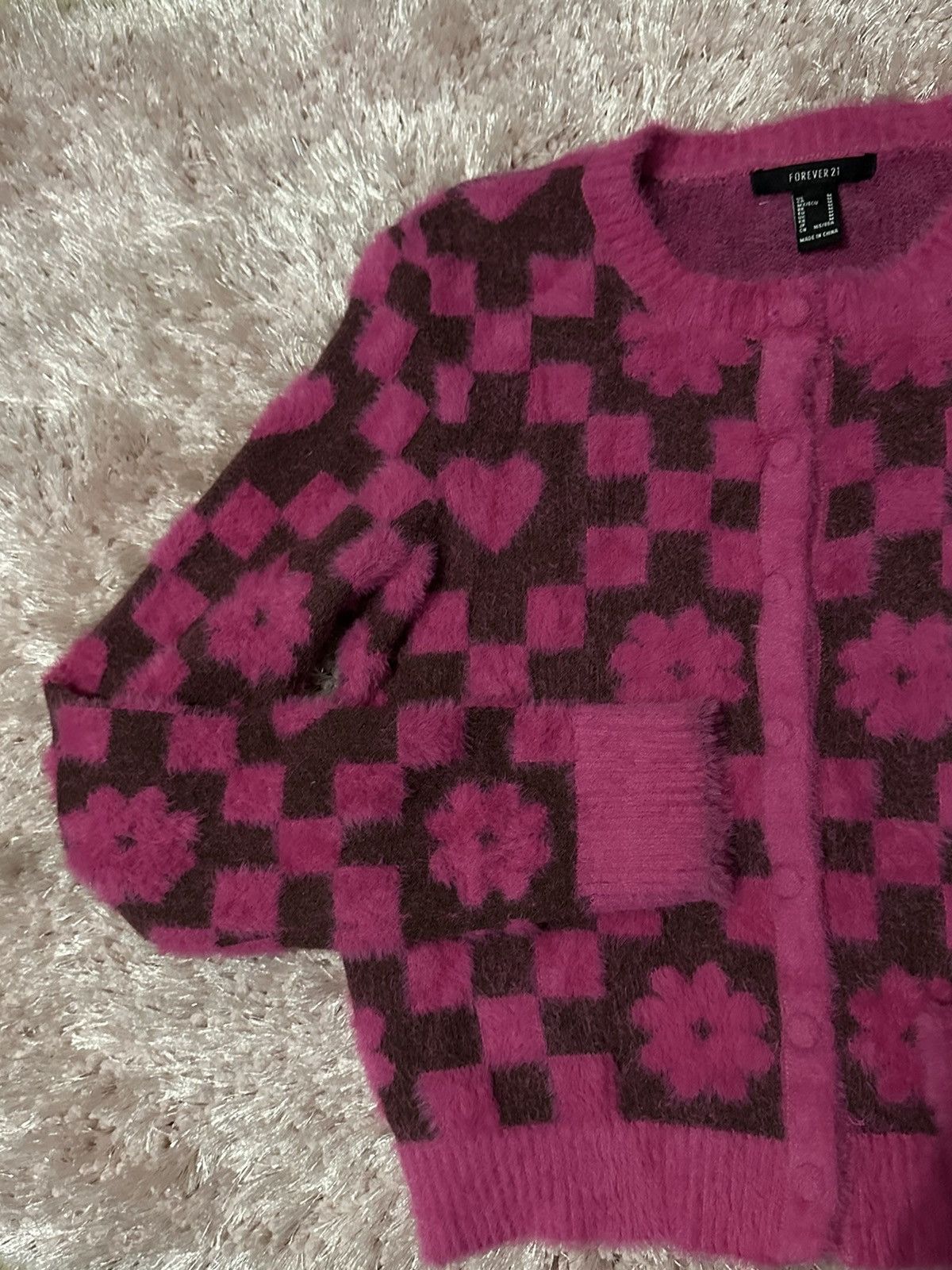 Forever 21 Forever 21 Pink Fuzzy Retro Checker Cardigan Size Medium Size M / US 6-8 / IT 42-44 - 5 Thumbnail