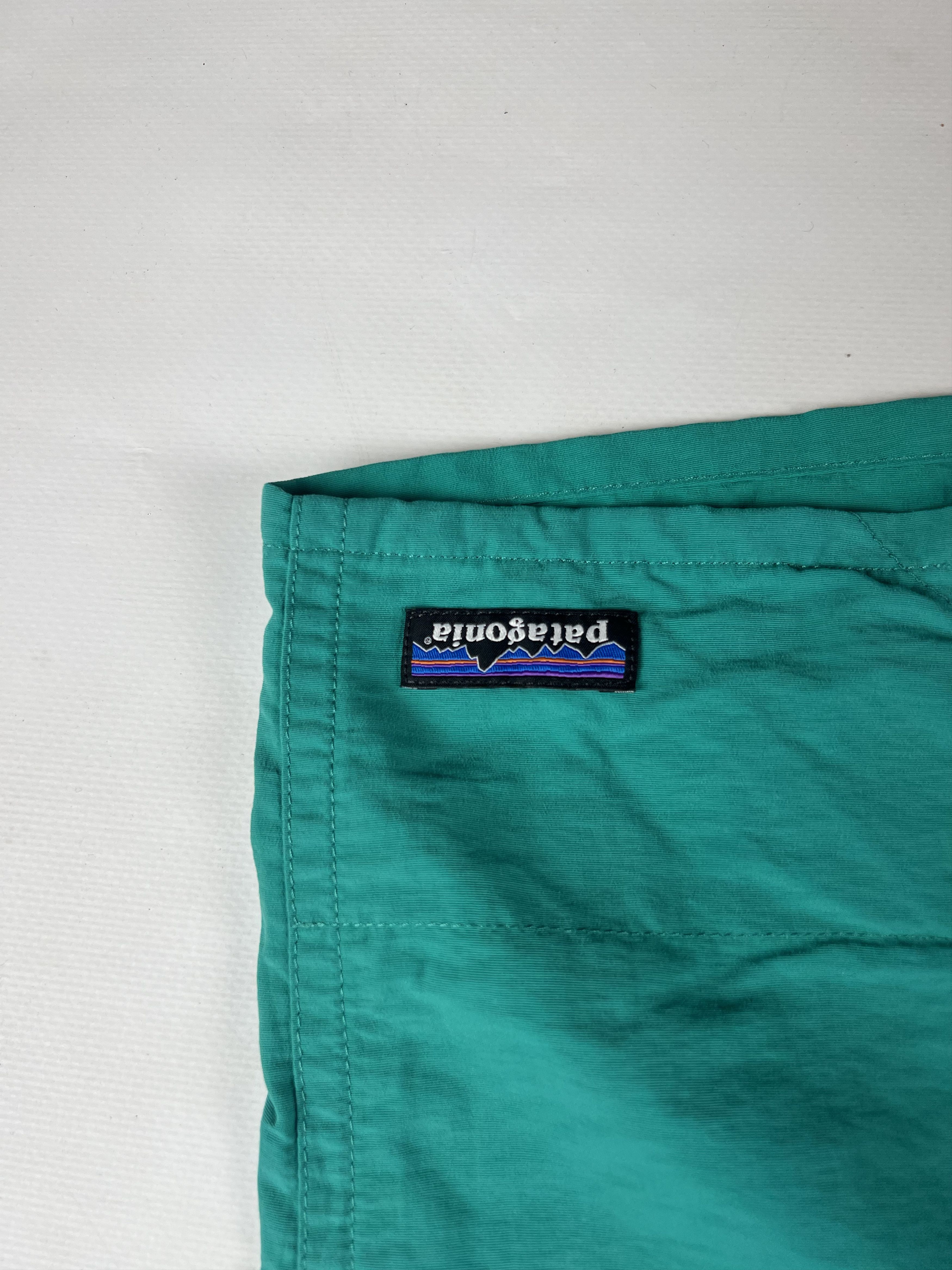 Patagonia × Vintage Vintage Patagonia Nylon Shorts Size US 36 / EU 52 - 2 Thumbnail