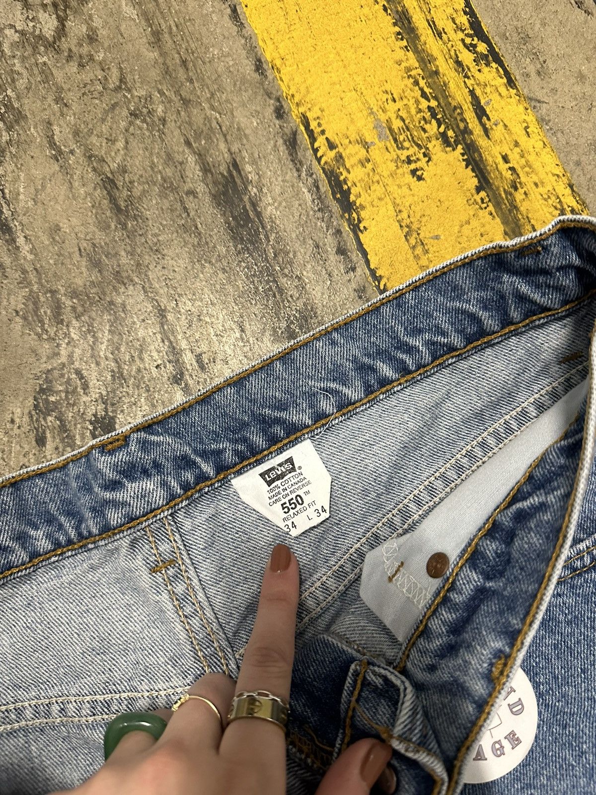 Levi's × Vintage Vintage Levi’s 550 jeans Size US 34 / EU 50 - 5 Thumbnail