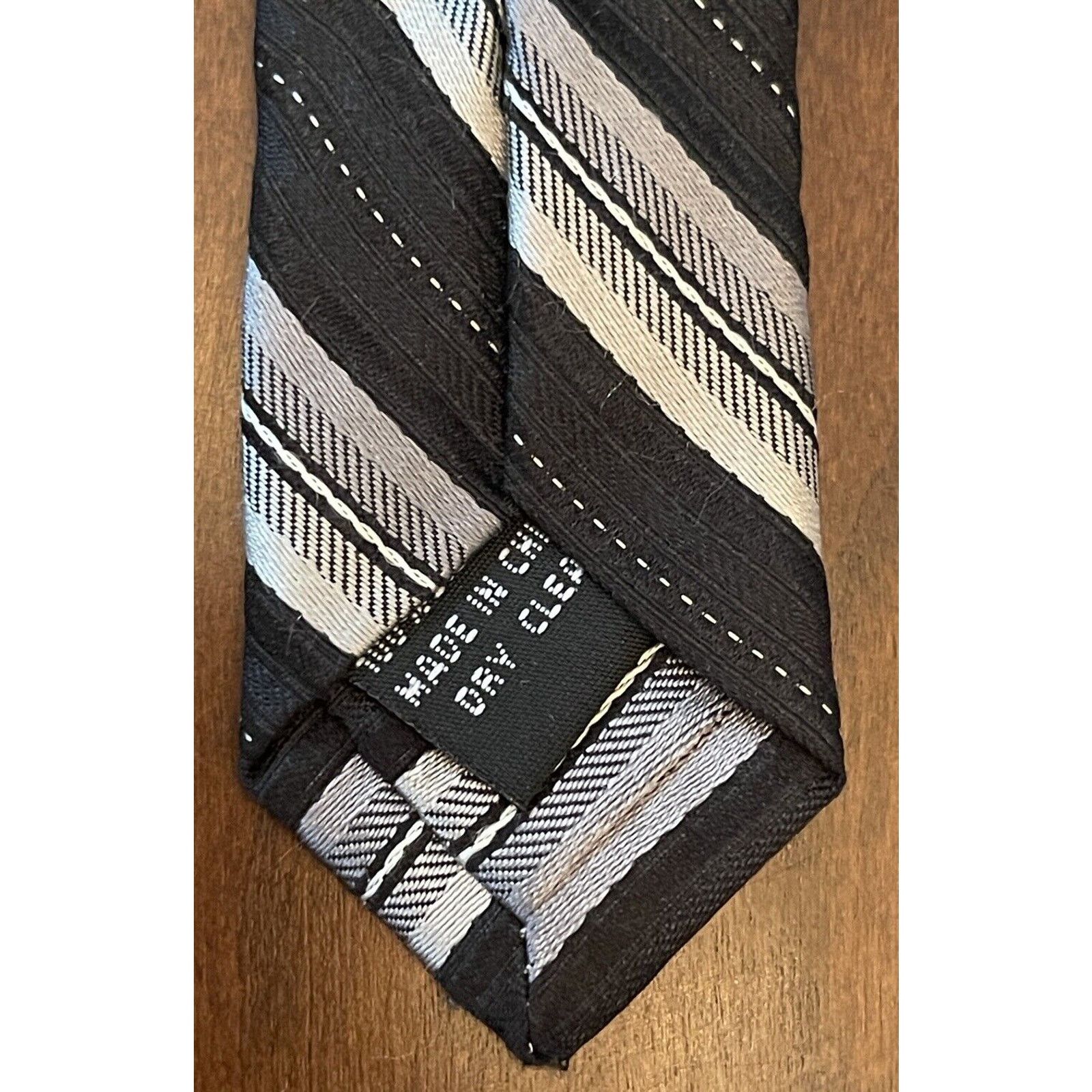 Calvin Klein Calvin Klein Black Gray 100% Silk Made In China Size ONE SIZE - 7 Thumbnail
