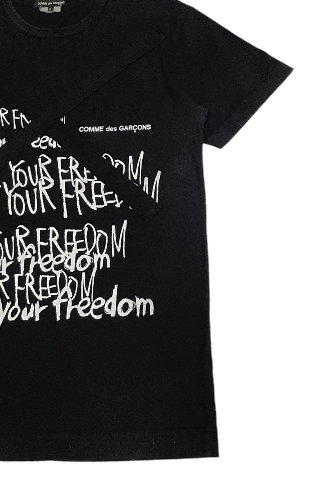 Comme des Garcons × Japanese Brand Rare Design Vintage Brand Comme Des Garcons T-shirt 2009s Size US L / EU 52-54 / 3 - 6 Thumbnail