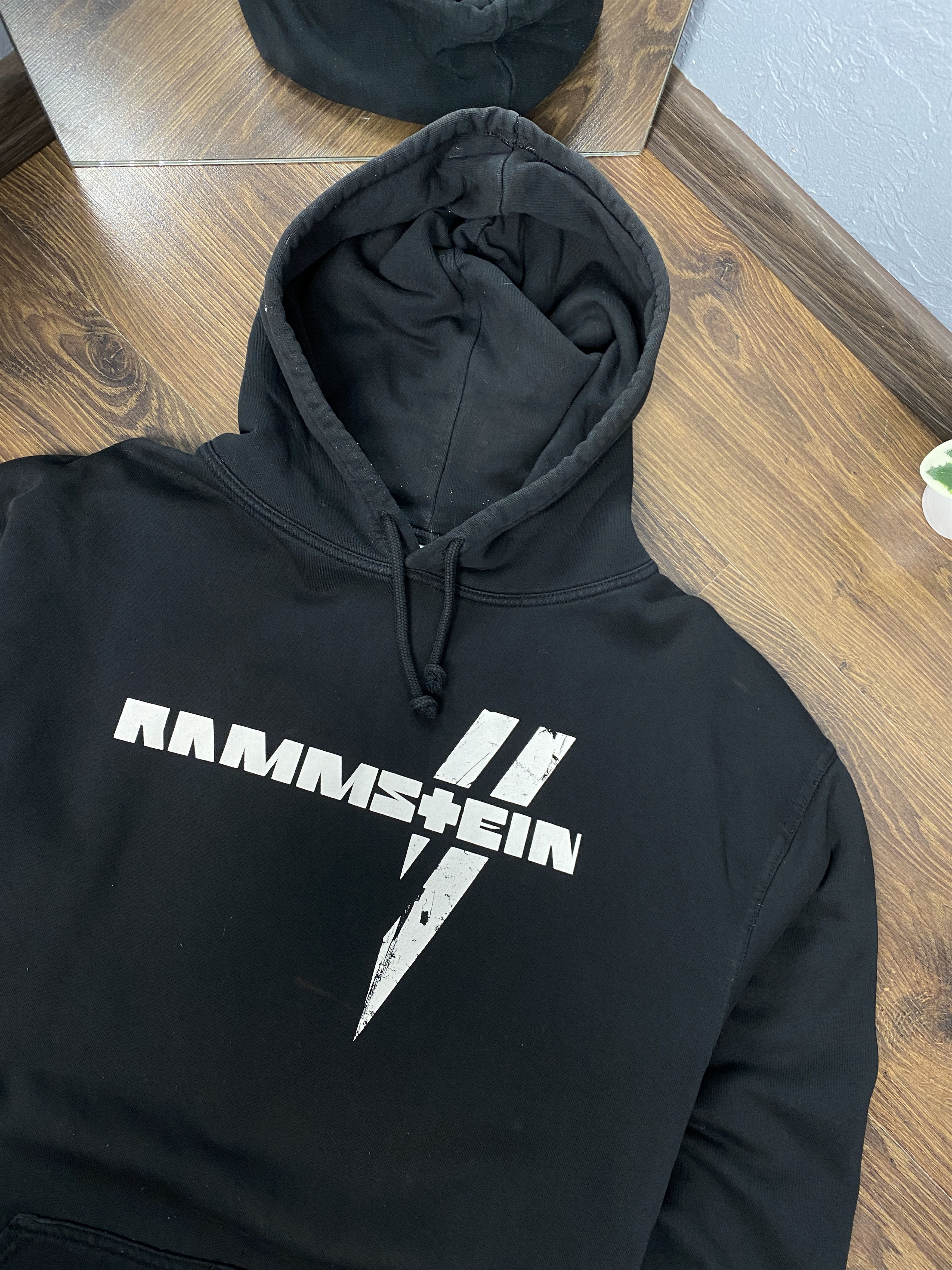 Band Tees Rammstein Vintage Reise Reise Rock Band Hoodie Size US XL / EU 56 / 4 - 2 Thumbnail