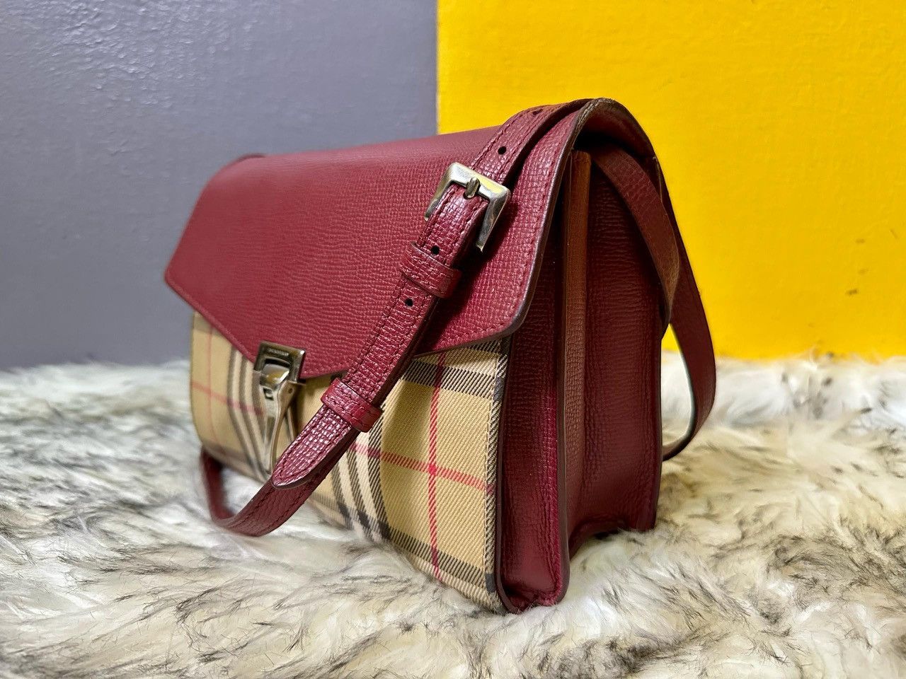 Burberry Authentic Burberry Macken Vintage Check Crossbody Bag Size ONE SIZE - 2 Thumbnail
