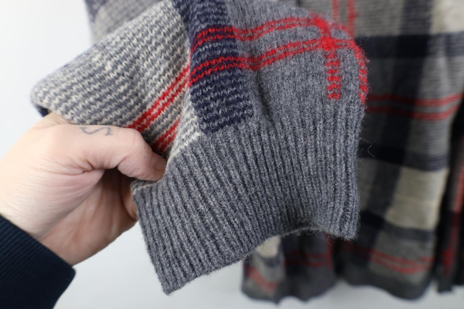 Nautica Vintage 90s Nautica Wool Knit V-Neck Sweater Checkered Plaid Size US XL / EU 56 / 4 - 6 Thumbnail