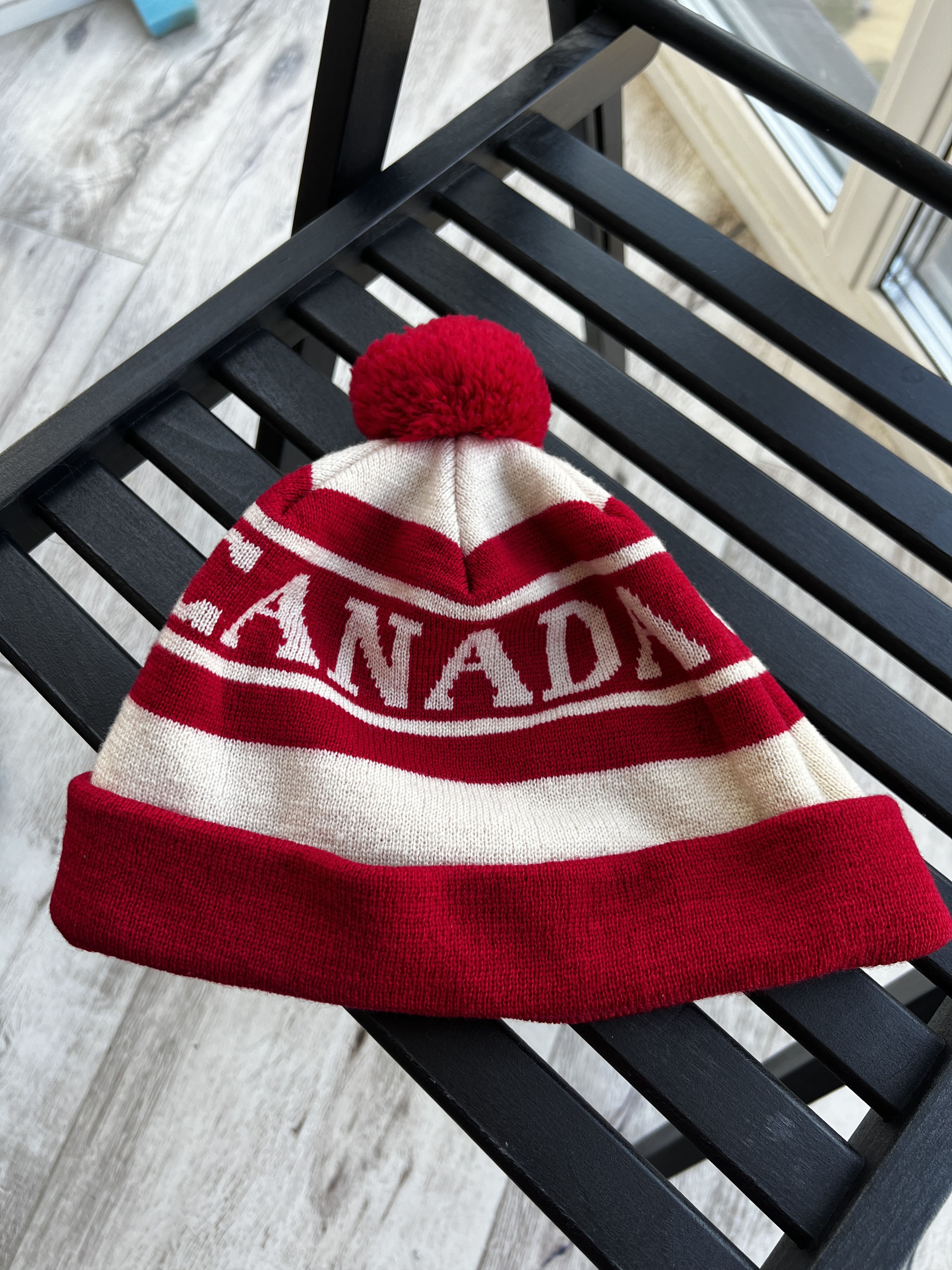 Canada Goose Canada Goose Vintage Red Hat Beanie Size ONE SIZE - 1 Thumbnail