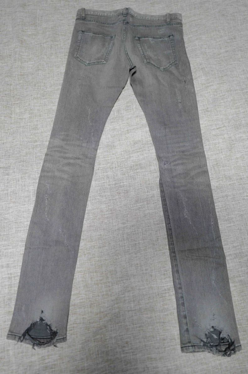 Saint Laurent Paris Saint Laurent Paris Washing destroys old jeans. Size 29" - 2 Thumbnail