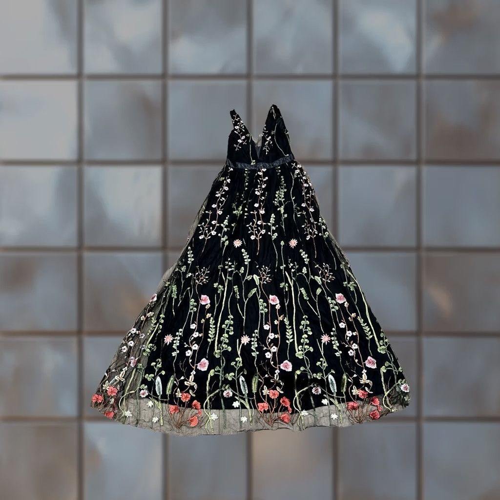 Marchesa VINTAGE? NWT Marchesa Notte Dress Size 2 Black Floral Elegant Evening Dress Size XS / US 0-2 / IT 36-38 - 1 Thumbnail