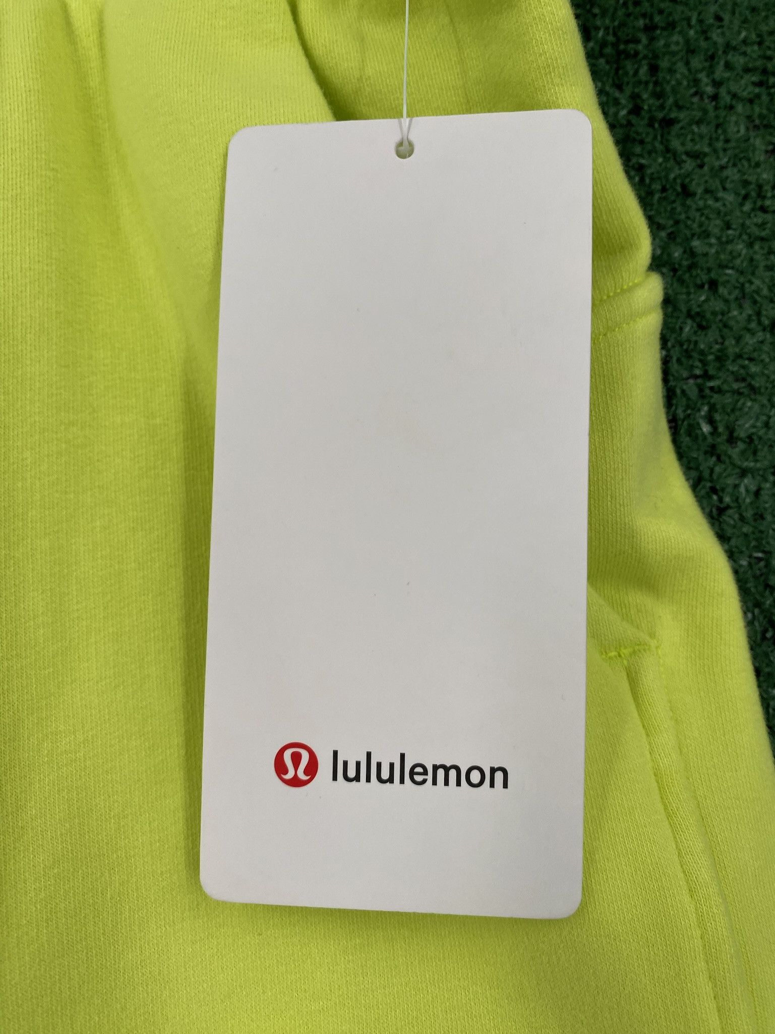 Lululemon NWT Lululemon Loungeful Neon Yellow Sweat Shorts 10 Size 34" / US 12 / IT 48 - 2 Thumbnail