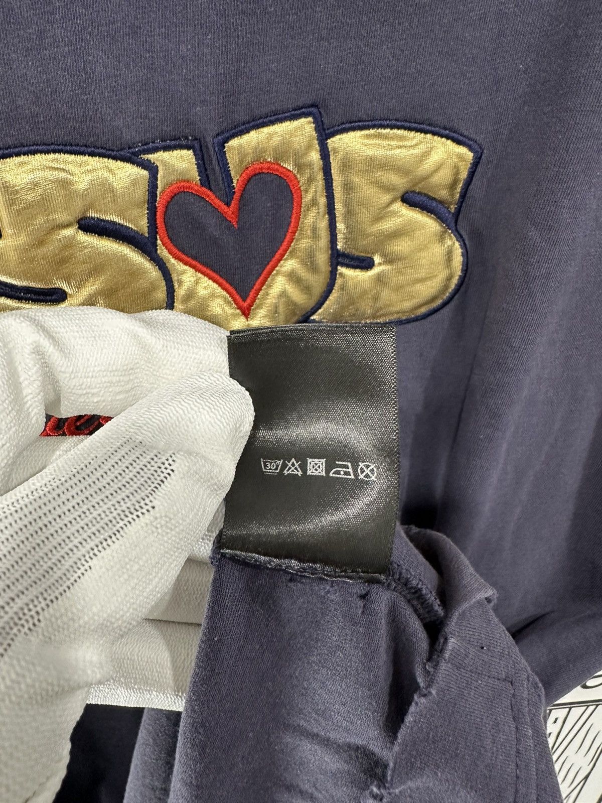 Vetements Vetements Jesus Loves You Tee XS Navy Size US XS / EU 42 / 0 - 13 Thumbnail