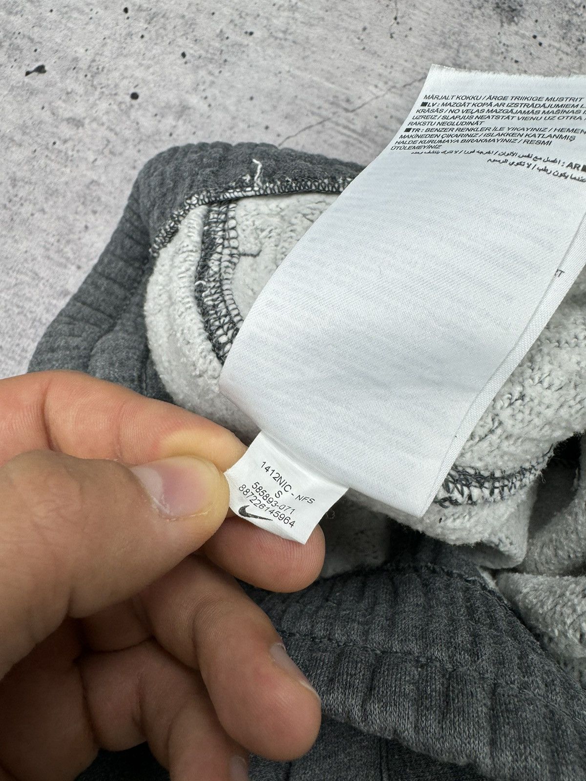 Nike × Vintage Vintage Nike Y2K Style Grey Wide Leg Loose Sweatpants Pants Size US 30 / EU 46 - 14 Thumbnail