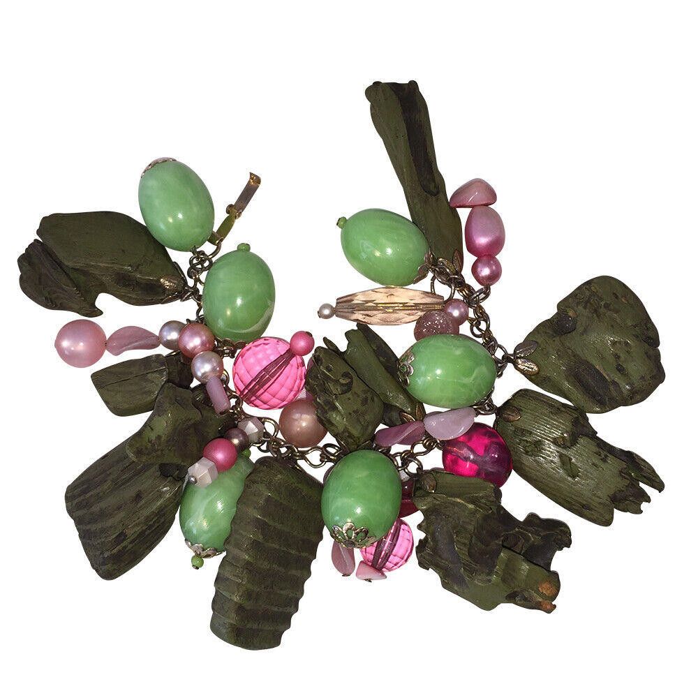 Designer Rustic Vintage Lucite Wood and Plastic Charm Bracelet Size ONE SIZE - 1 Thumbnail