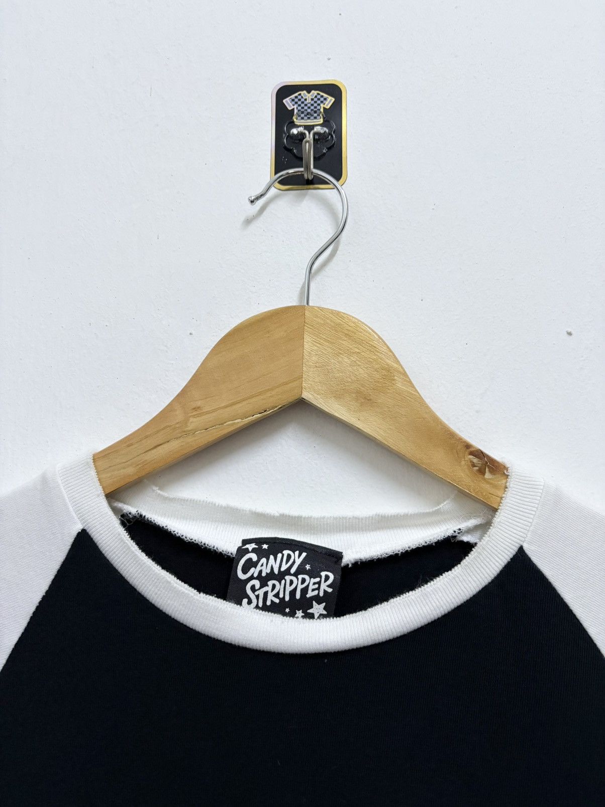 Hysteric Glamour 2000’s Candy Stripper - Crap Hit Bitch ! Raglan T-Shirt Size S / US 4 / IT 40 - 11 Thumbnail