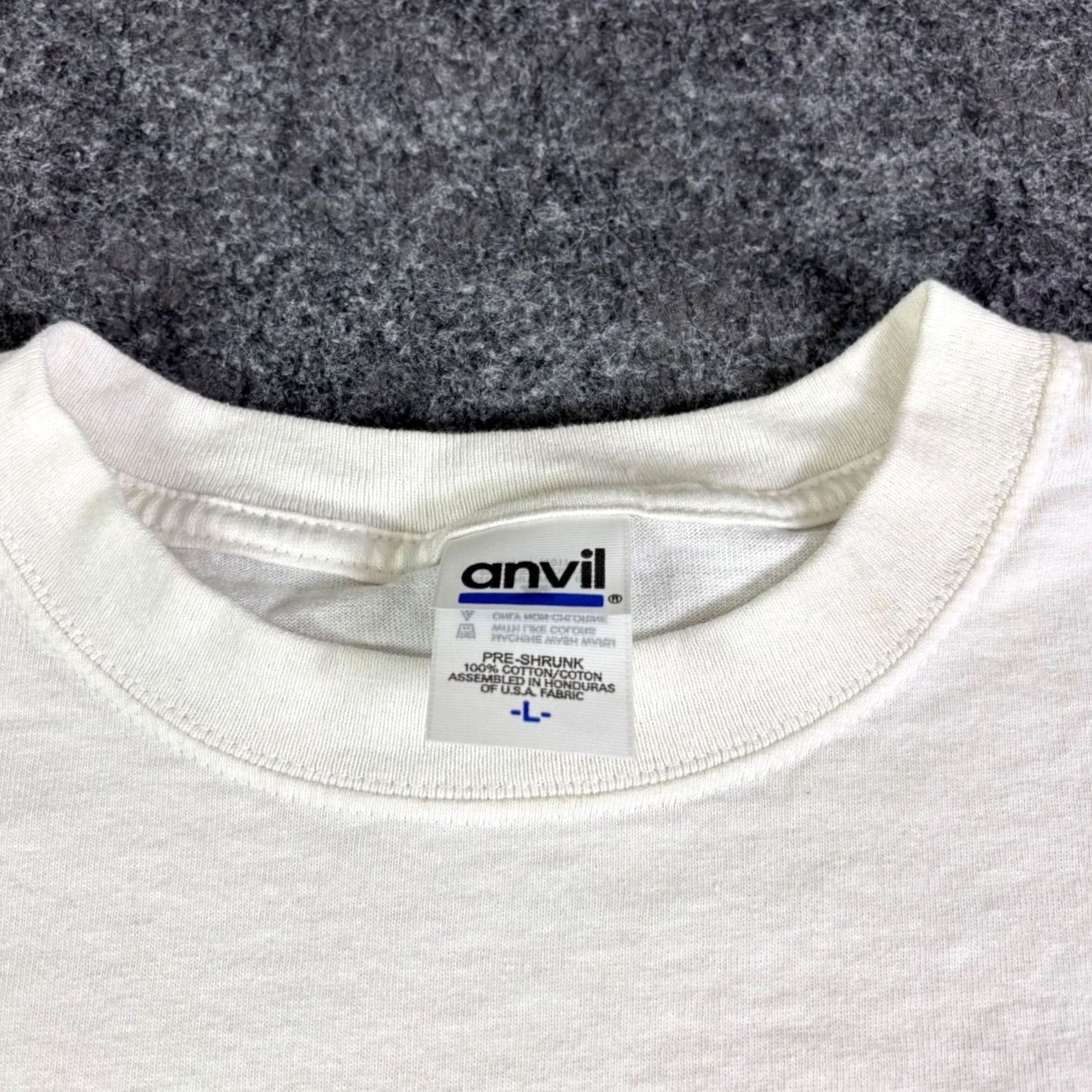 Anvil VINTAGE Anvil Miller Keystone Blood Center Give Blood Graphic T-Shirt White L Men Short Sleeve Crew Neck Size US L / EU 52-54 / 3 - 5 Thumbnail