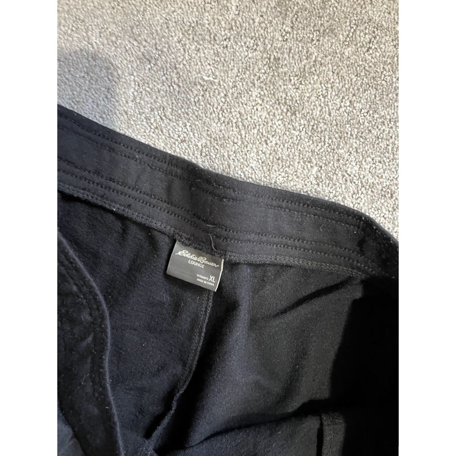 Eddie Bauer Eddie Bauer Black pull on lounge pants XL Women's Solid Polyester Blend Casual Pants Inseam 28 Comfort Rise High Size 40" / US 18 - 5 Thumbnail