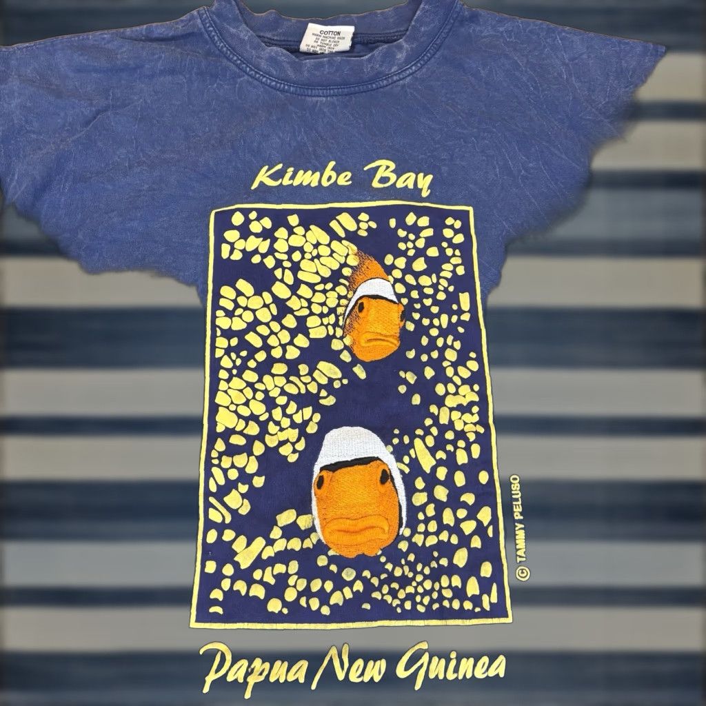 Vintage VINTAGE Goldfish Kimbe Bay T Shirt Papua New Guinea 1990s Australia Size Large Size US L / EU 52-54 / 3 - 1 Thumbnail