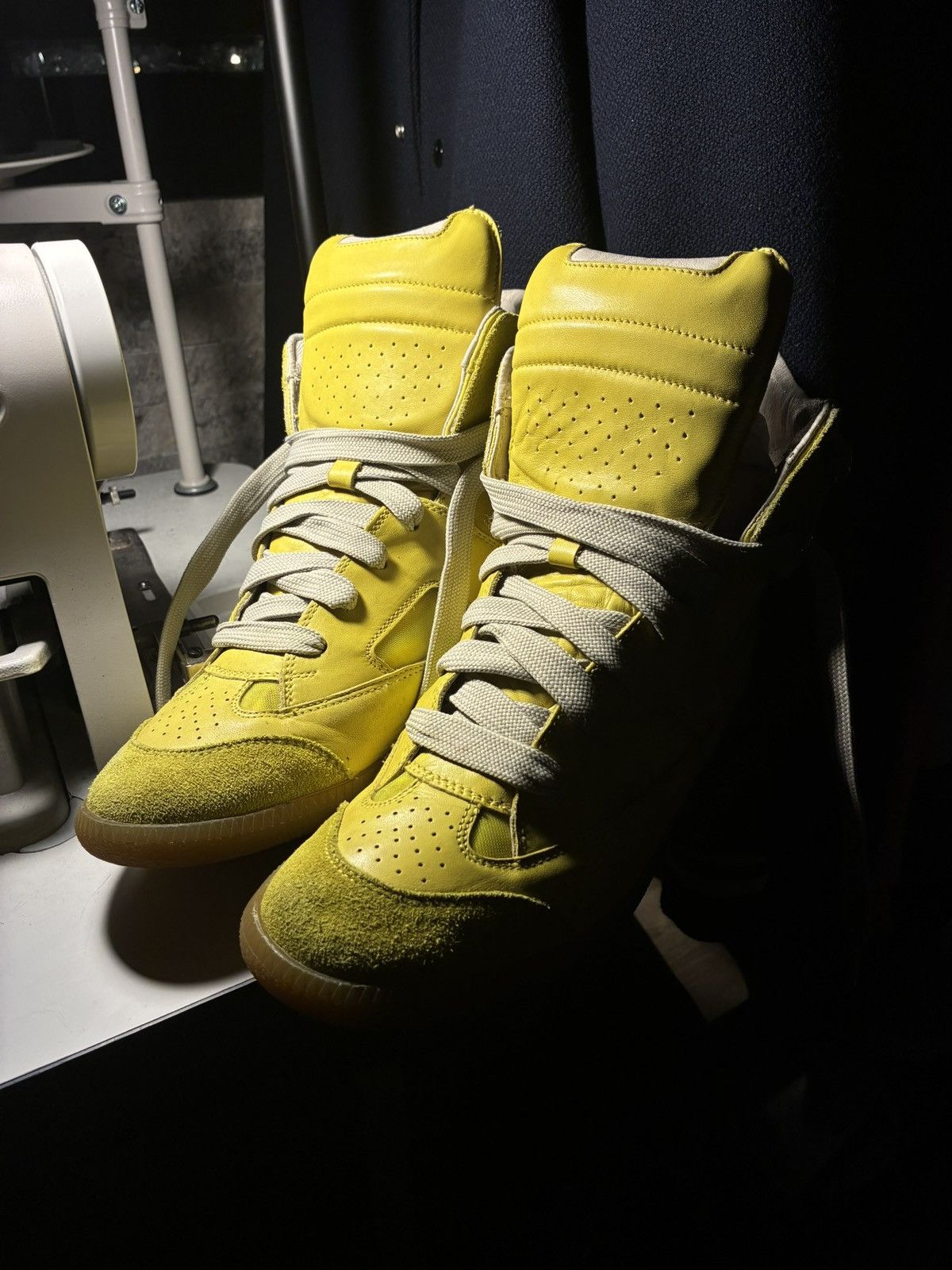Maison Margiela Maison Margiela OG Hi-Tops Size US 8.5 / EU 41-42 - 1 Thumbnail