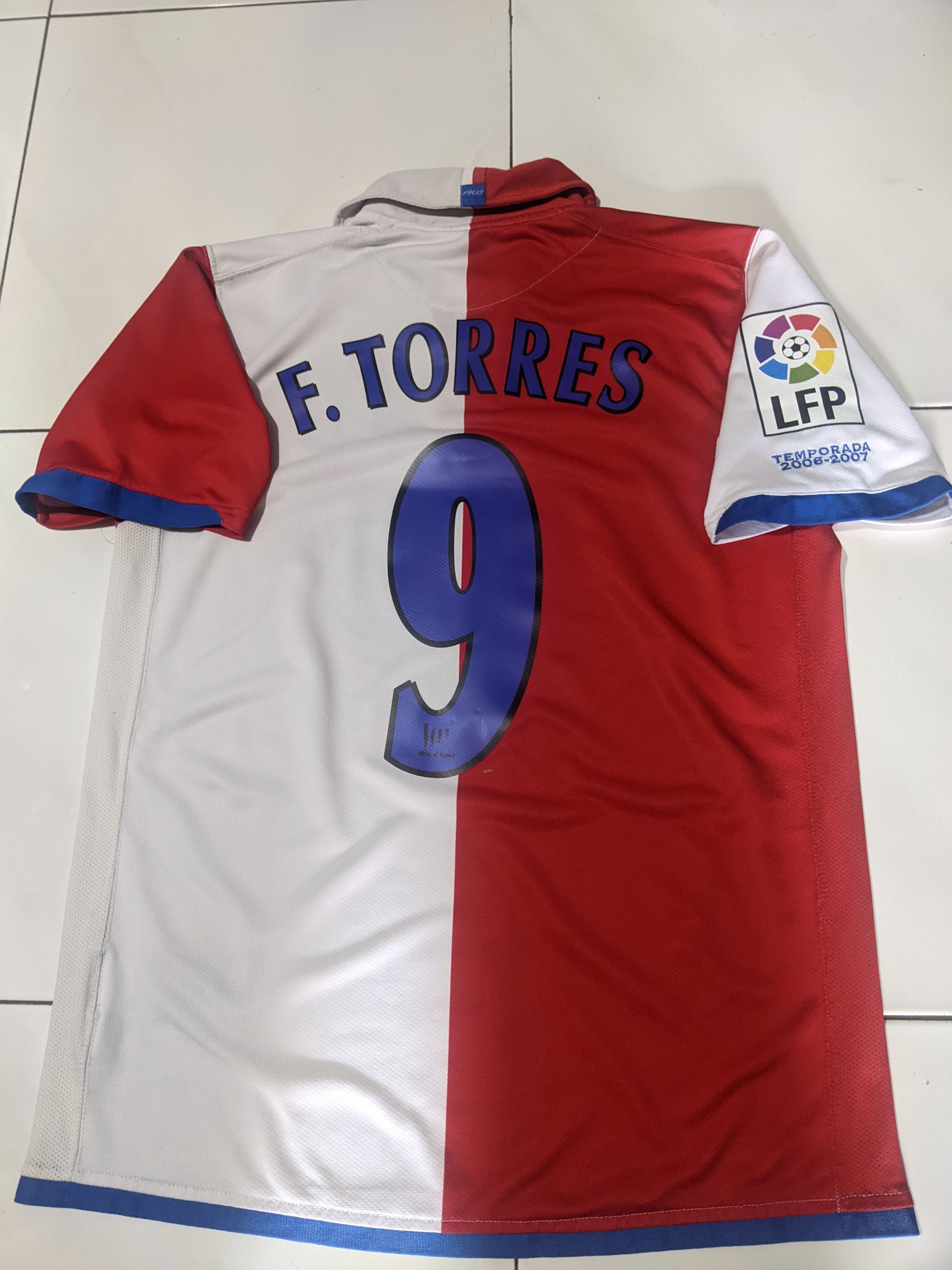 Nike Atletico Madrid 2006 home Torres Jersey football shirt Size US M / EU 48-50 / 2 - 2 Thumbnail