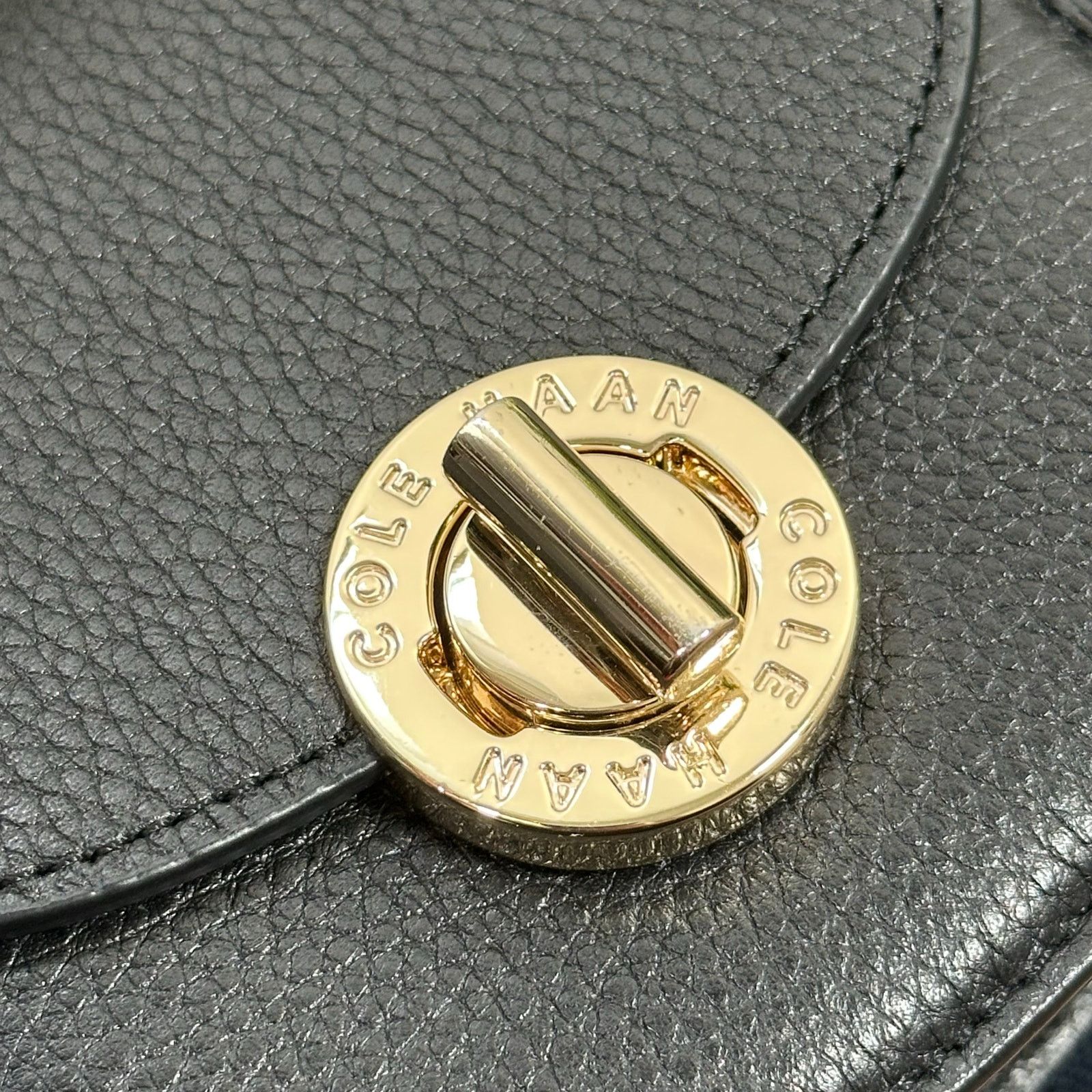 Cole Haan Cole Haan Mini Turnlock Black Pebbled Leather Crossbody Bag Size ONE SIZE - 6 Thumbnail