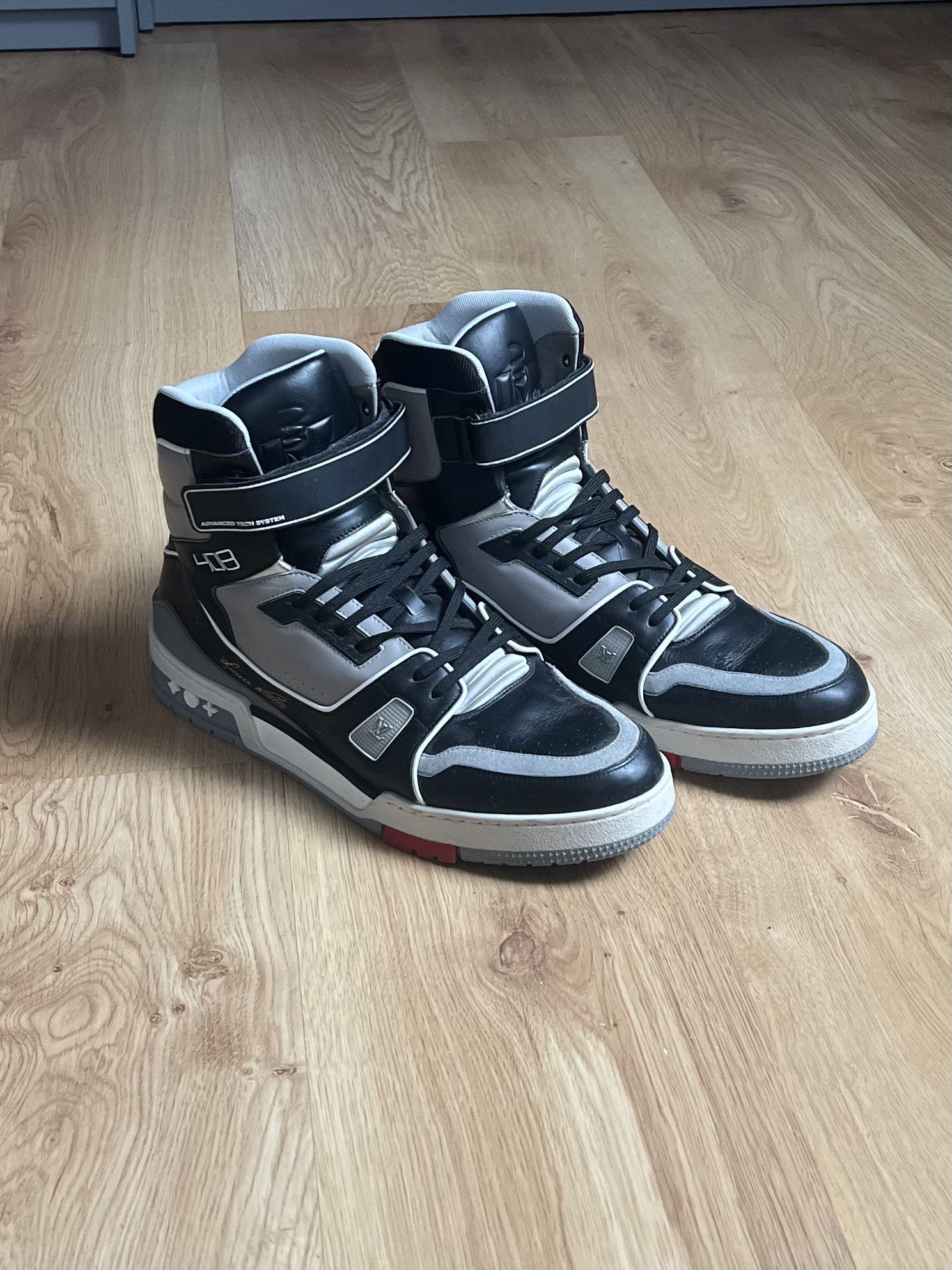 Louis Vuitton Louis Vuitton x Virgil Abloh 408 Trainers Hi Top Sneakers Size US 11 / EU 44 - 1 Thumbnail