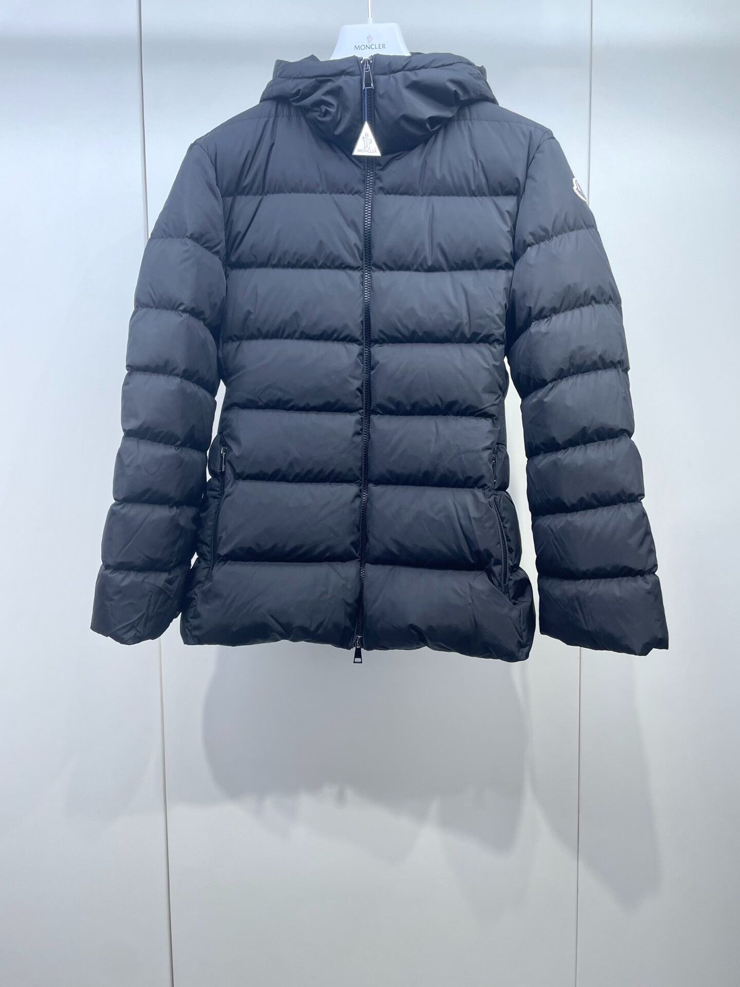 Moncler Moncler Black Slim Down Jacket Size L / US 10 / IT 46 - 1 Thumbnail