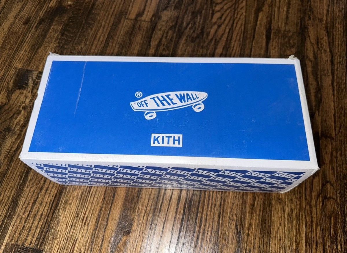 Kith × Vans Kith x Vans Vault 10 Year OG Classic Slip-On LX Size 10.5 Size US 10.5 / EU 43-44 - 6 Thumbnail