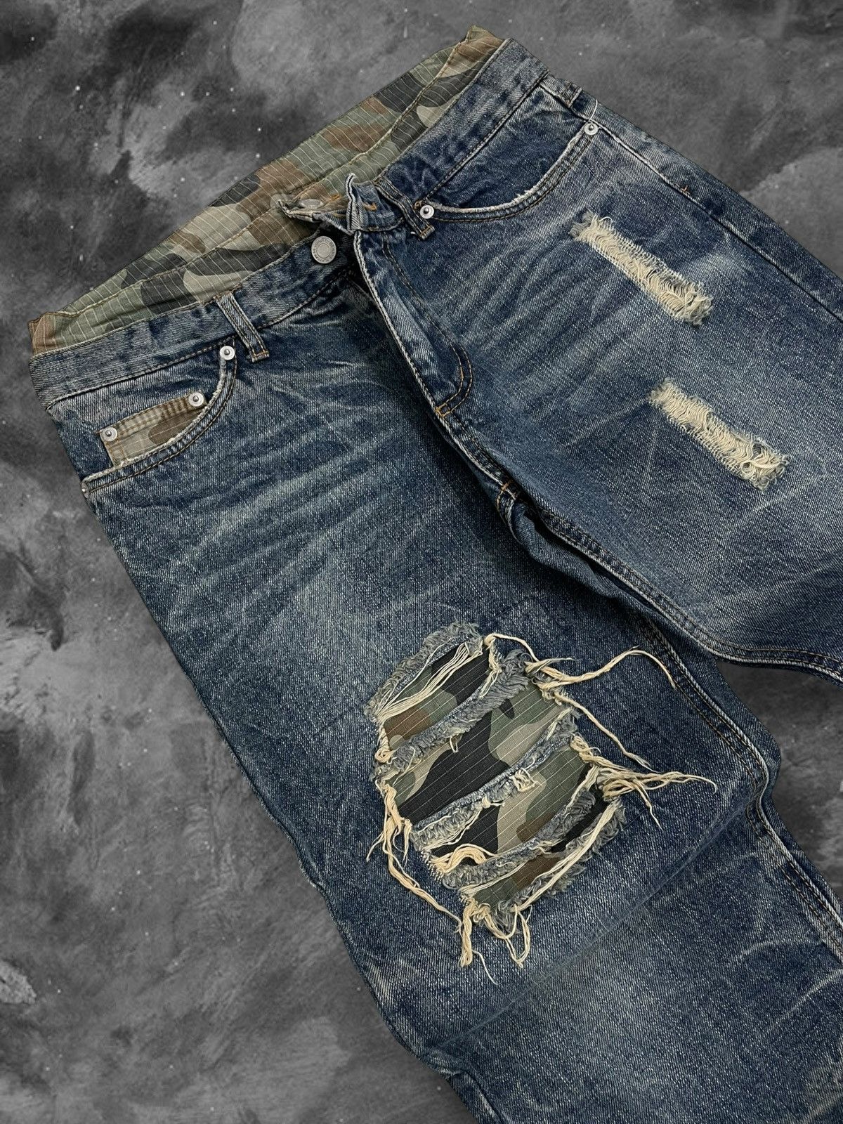 Japanese Brand Vintage 1990s Japan Co&Lu Double Waist War Distressed Denim Size US 30 / EU 46 - 9 Thumbnail