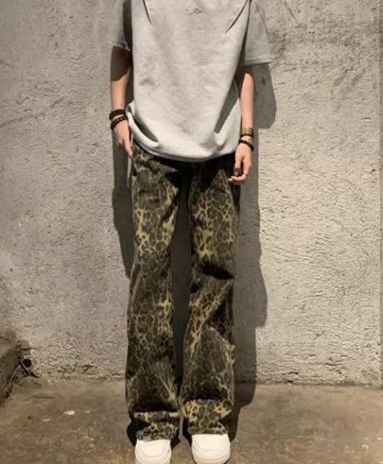 Vintage Kitajima x Fuji Leopard Print Wide Leg Flare Jeans Size US 31 - 1 Thumbnail