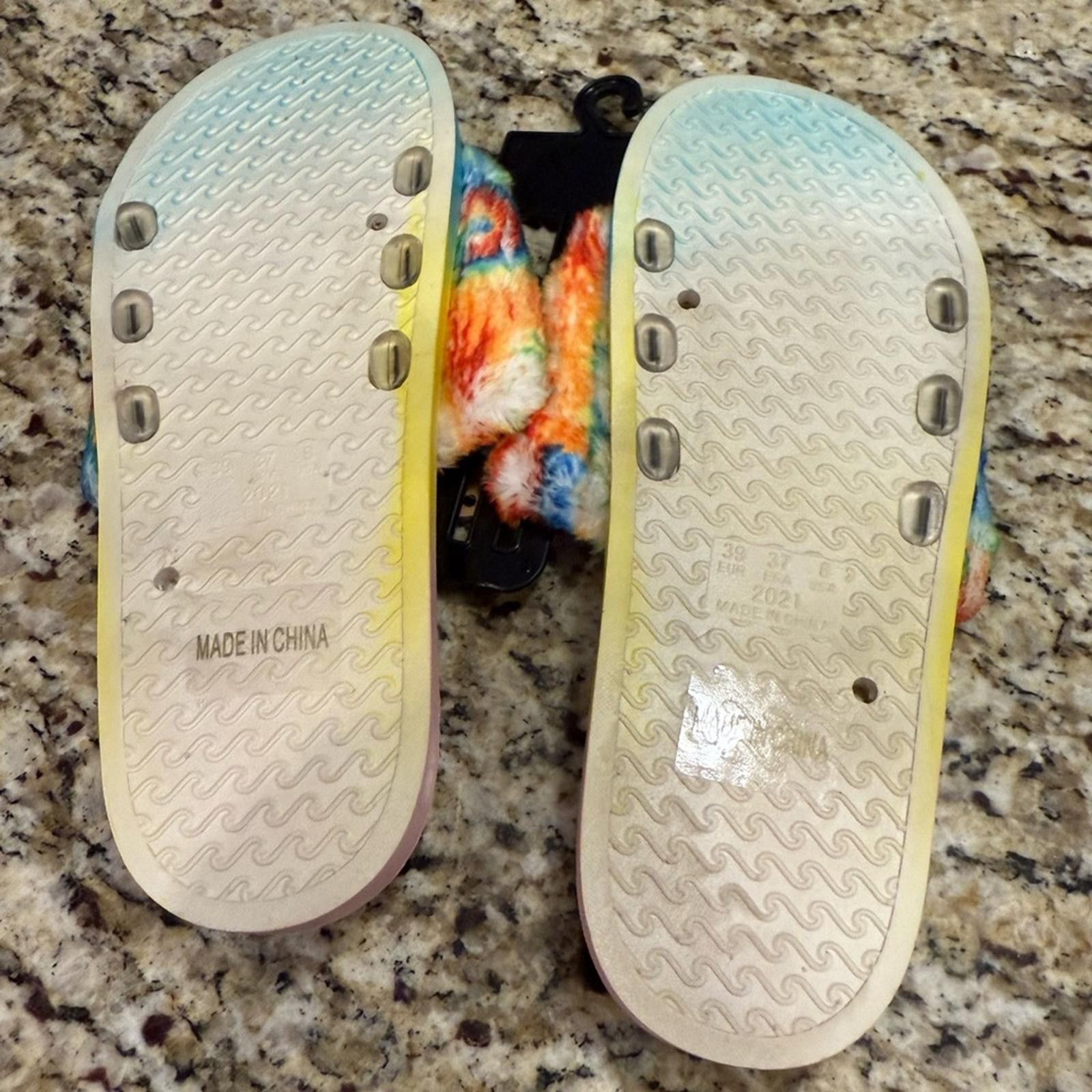 Seven 7 Seven tie dyed faux fur rainbow colored slides Size 8 Size US 8 / IT 38 - 7 Thumbnail