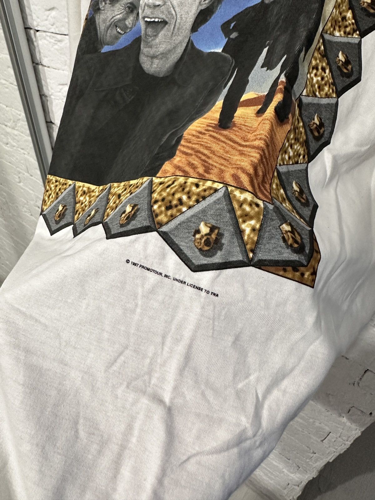 The Rolling Stones The Rolling Stones UK Tour 1998 Vintage T-Shirt – Size XL Size US XL / EU 56 / 4 - 5 Thumbnail