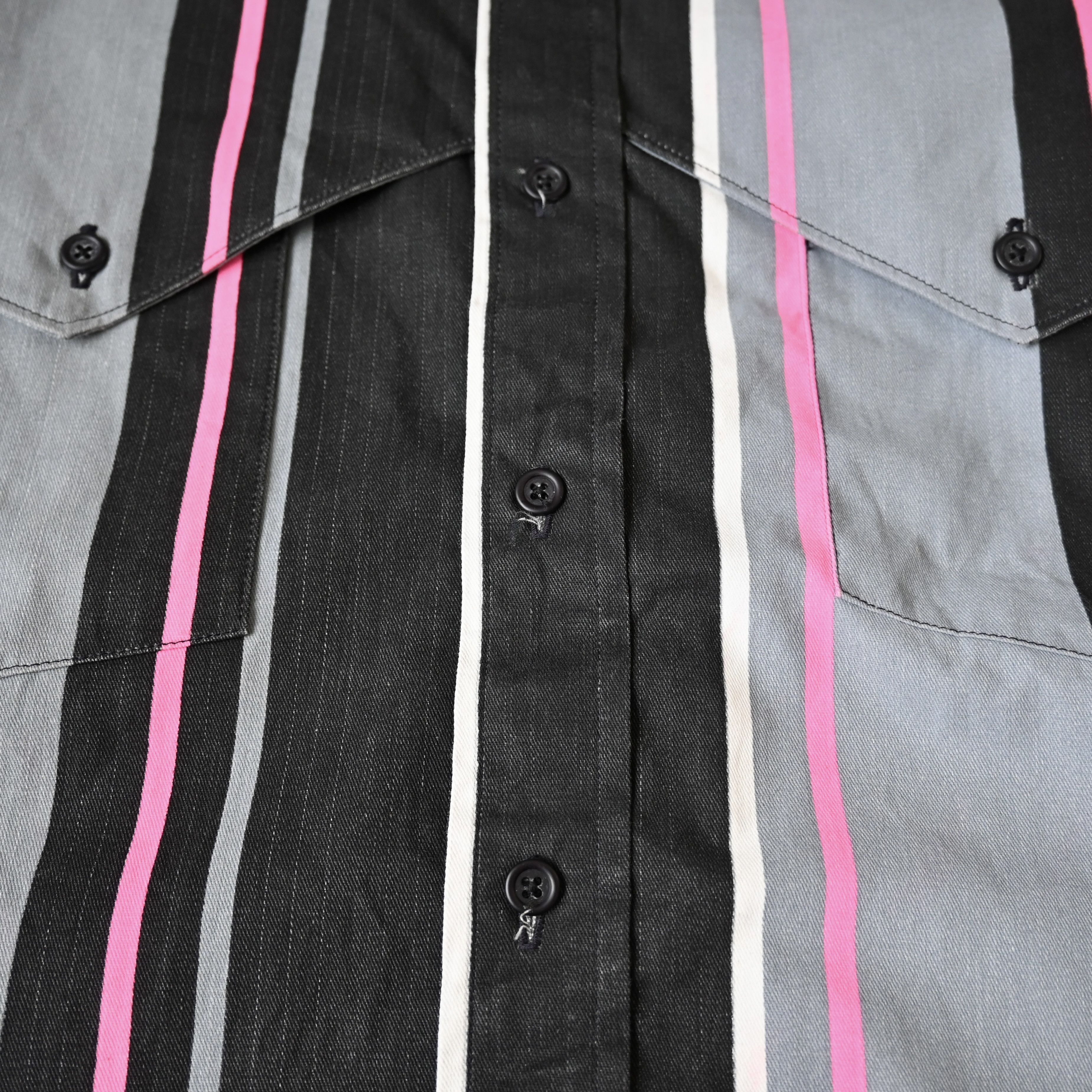 Vintage MINT, 1990s Wrangler Brushpopper cape shirt grey x pink Size US L / EU 52-54 / 3 - 14 Thumbnail
