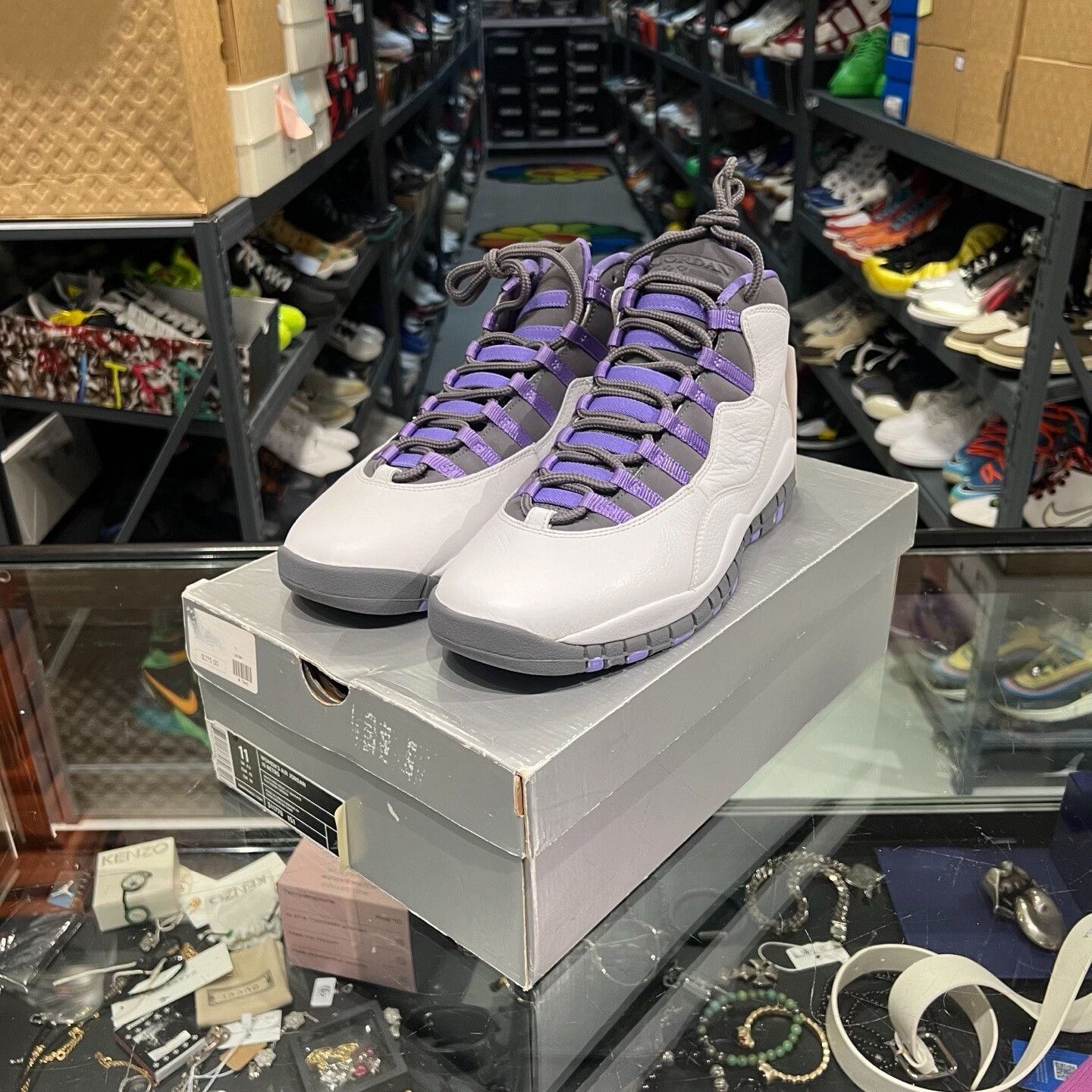 Nike Nike Purple Lowtop Sneakers 10 Men Size US 10 / EU 43 - 1 Thumbnail